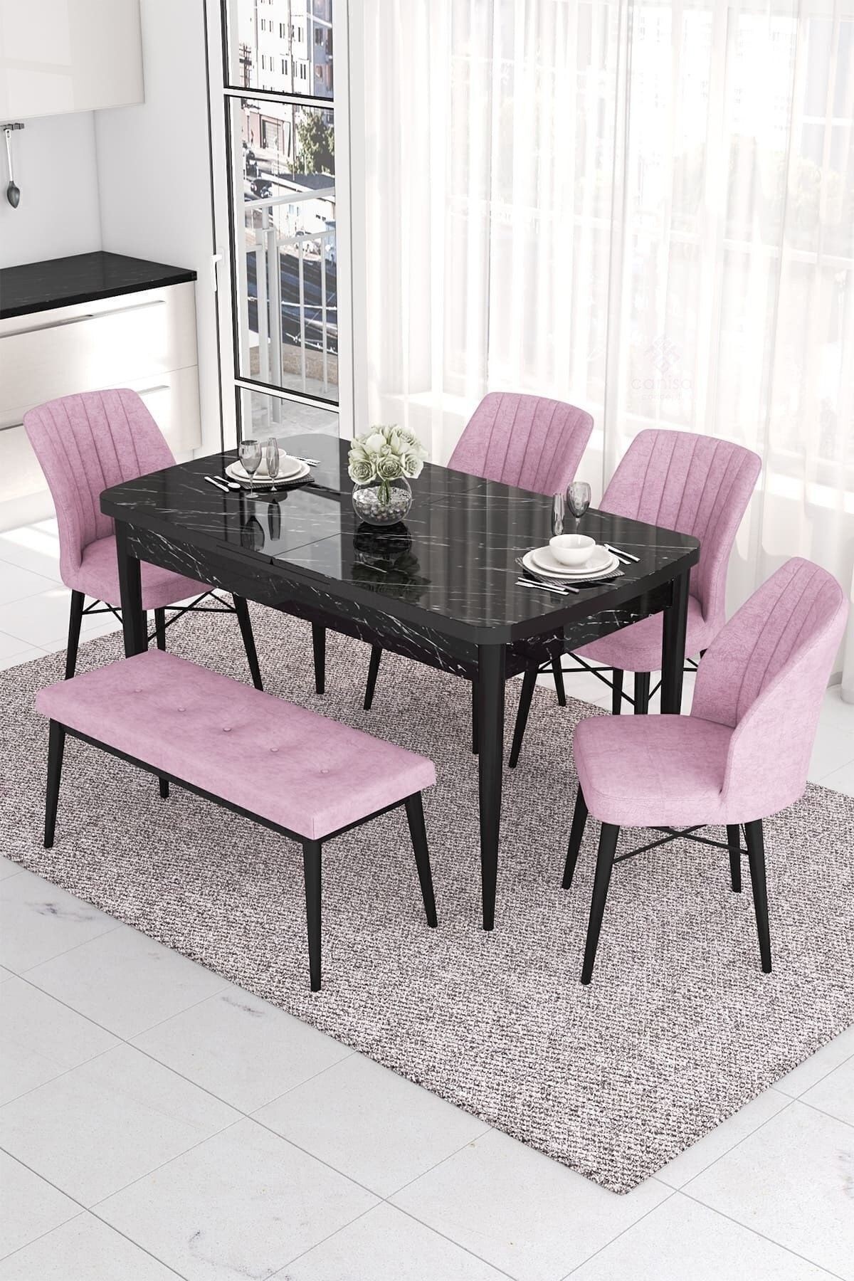masa siyah mermer desen sandalyeler ve bench pembe