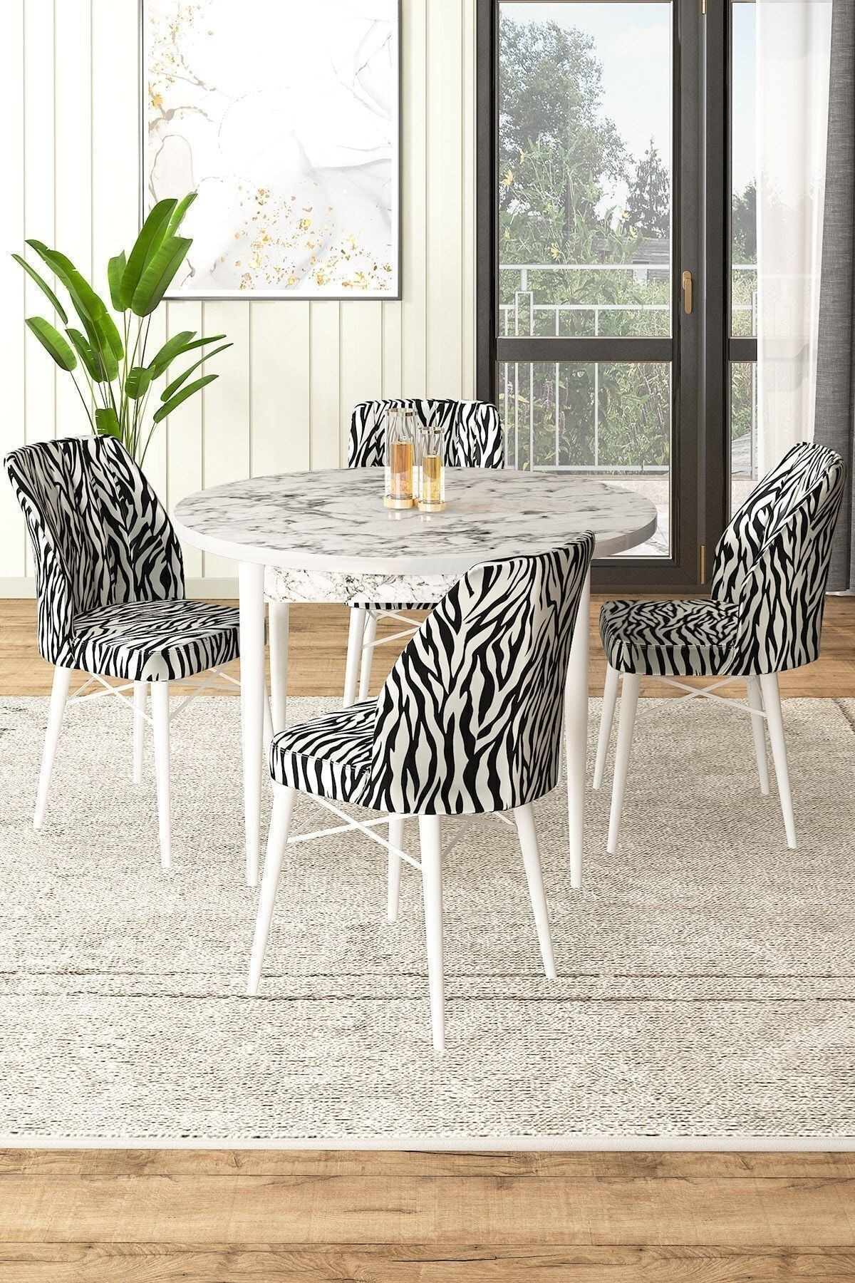 masa beyaz mermer desen sandalyeler zebra desen