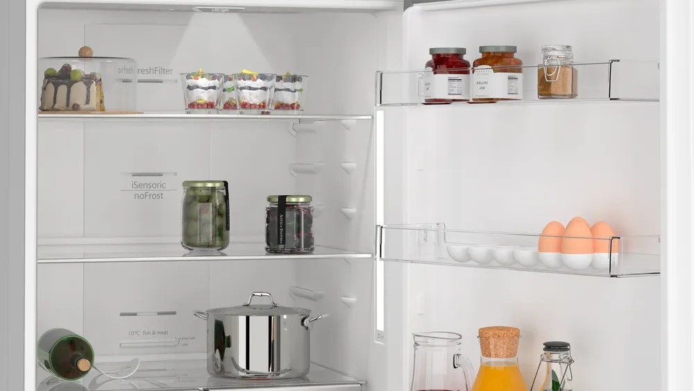 iQ300 KG55NCIE0N Alttan Donduruculu Buzdolabı 186 x 70 cm Kolay temizlenebilir Inox, Total noFrost