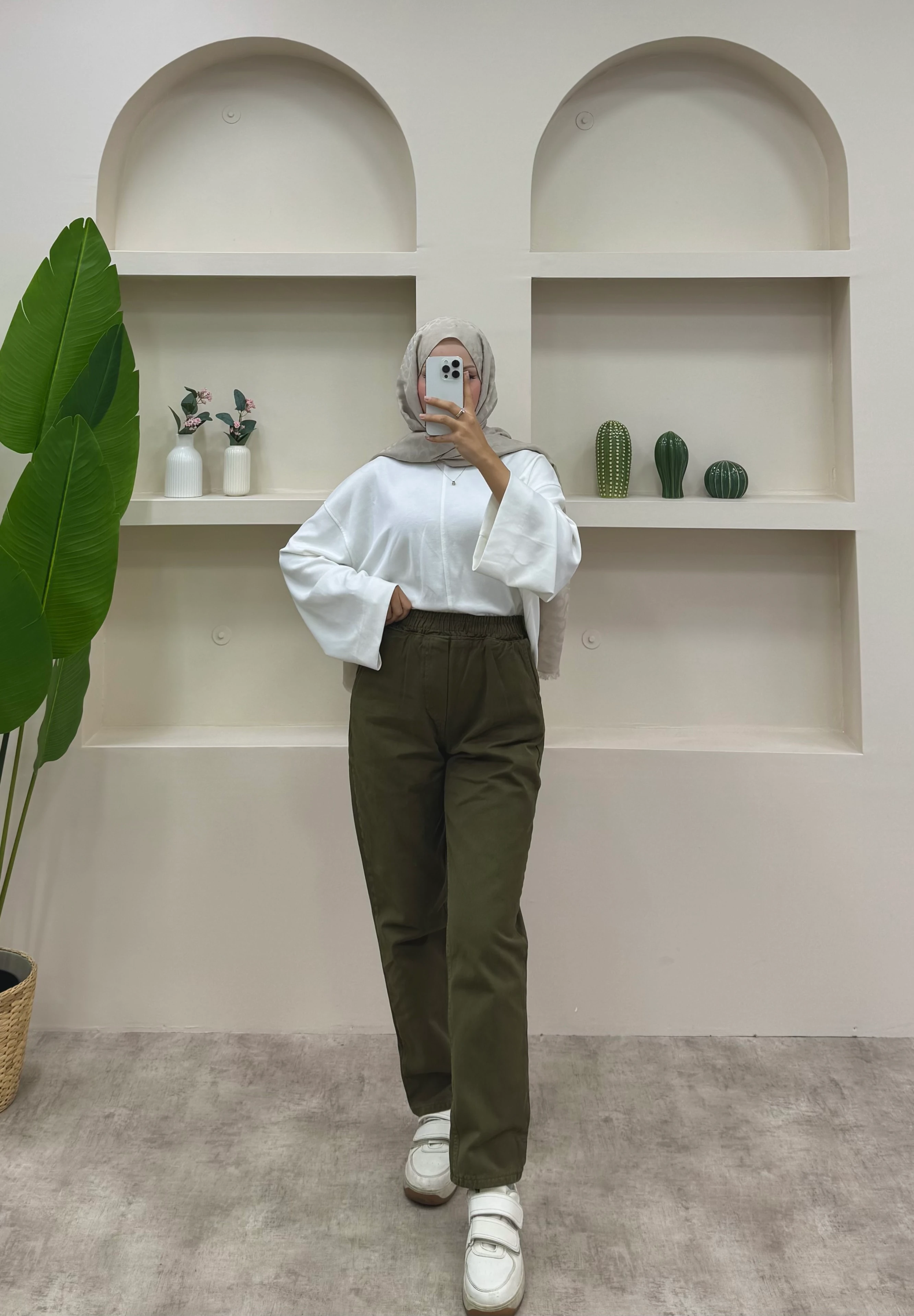 Beli Lastikli Geniş Kesim Mom Jeans  - Haki