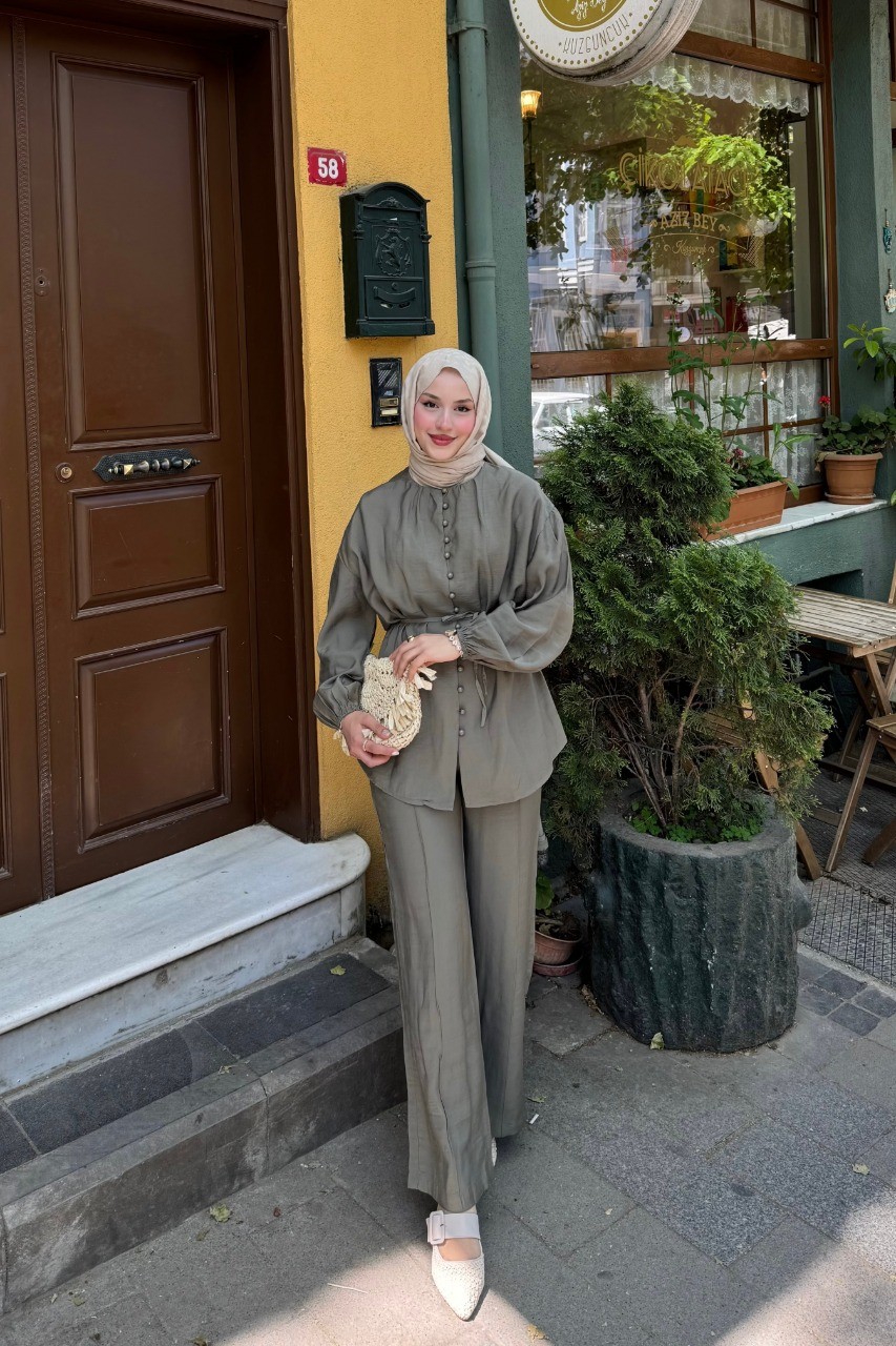 Premium Düğmeli Tensel Takım - Yeşil
