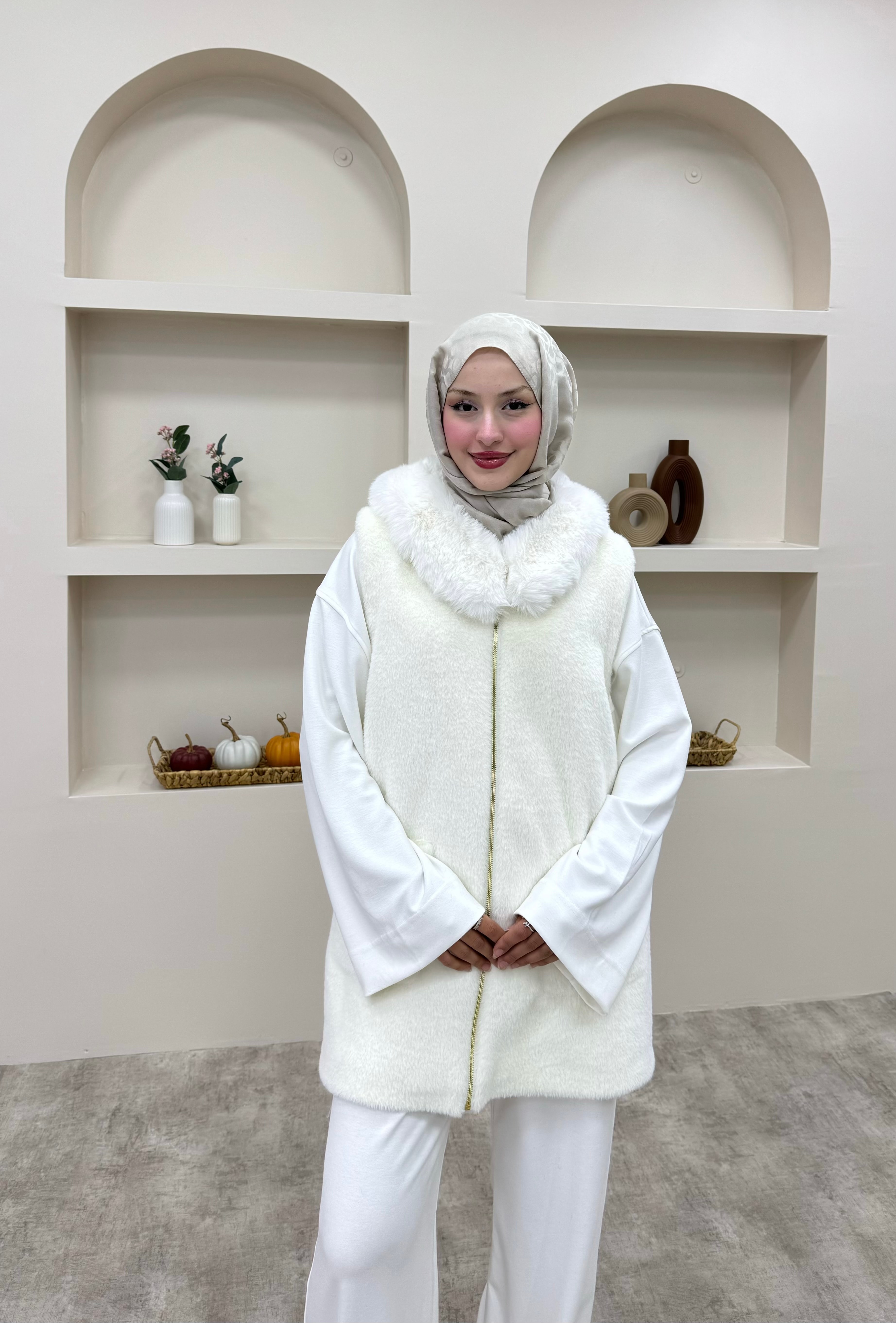 Angora Kürklü Yelek  - BEYAZ