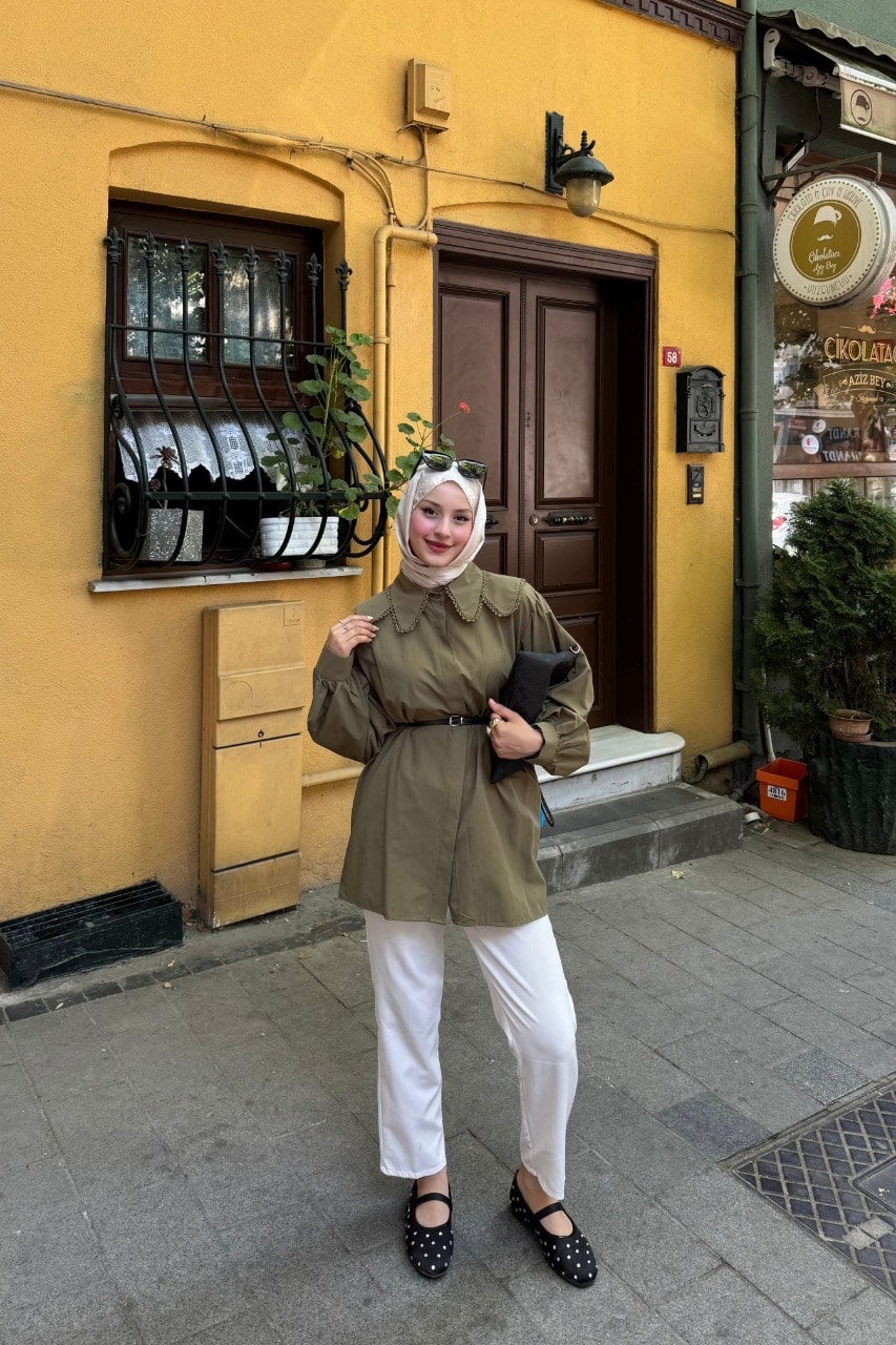 Dantel Detaylı Kemerli Gömlek 