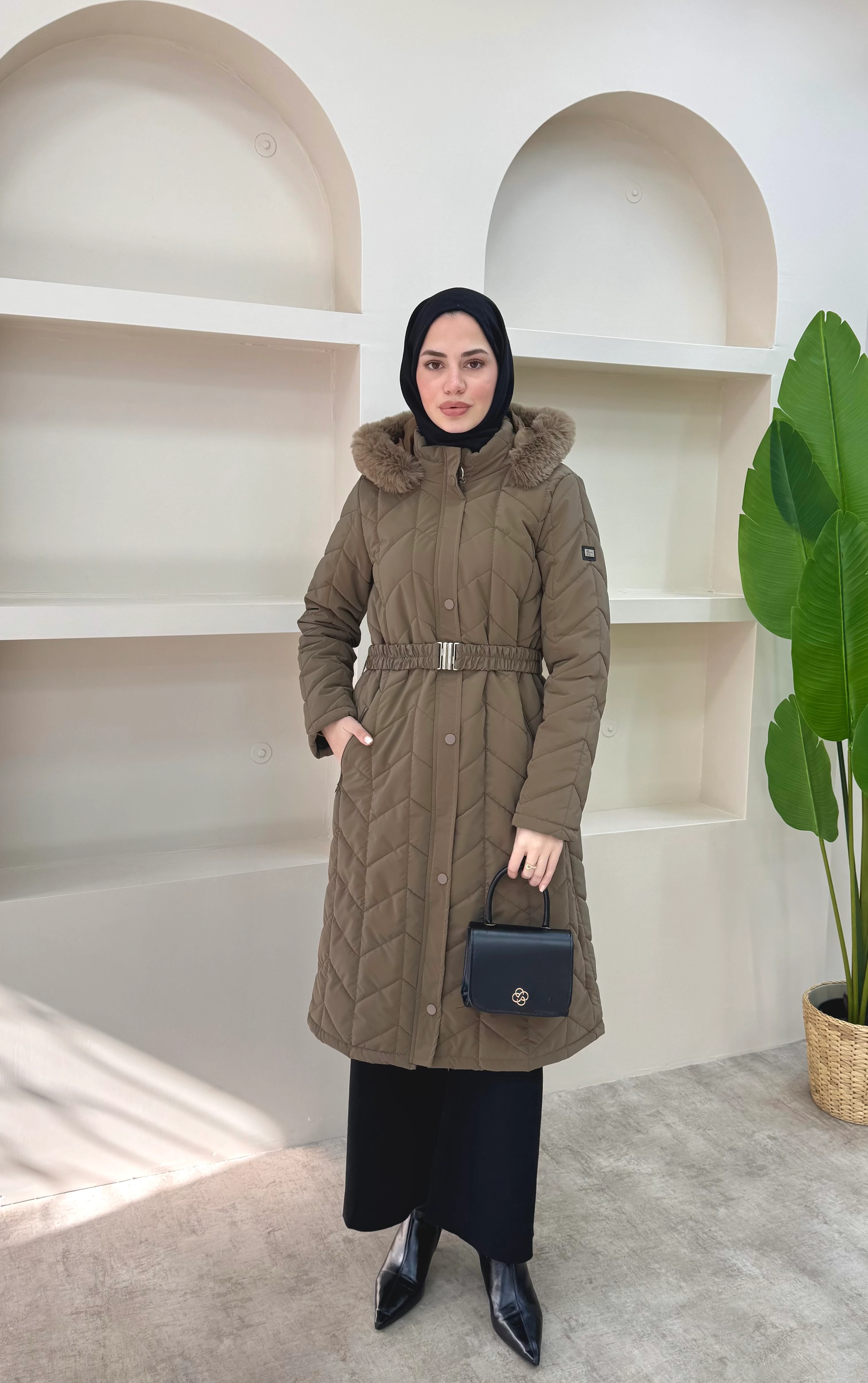 Yakası Kürklü Premium Kapitone Mont  - Kahverengi