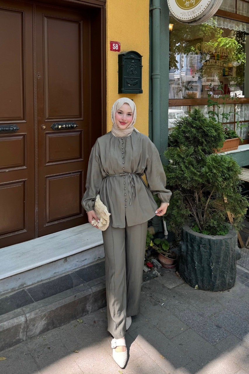 Premium Düğmeli Tensel Takım - Yeşil