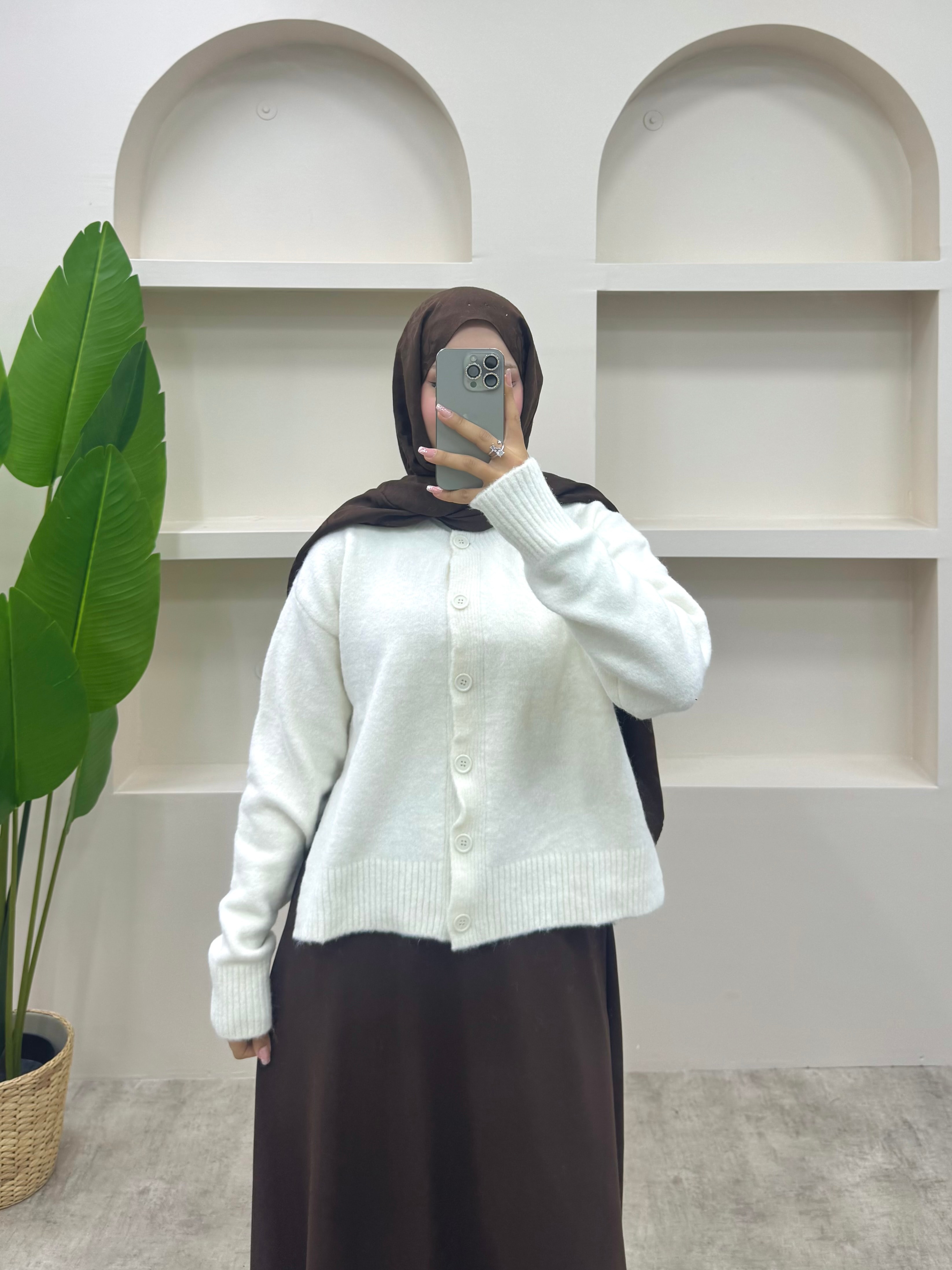 Yırtmaç Detaylı Düğmeli Hırka - Beyaz