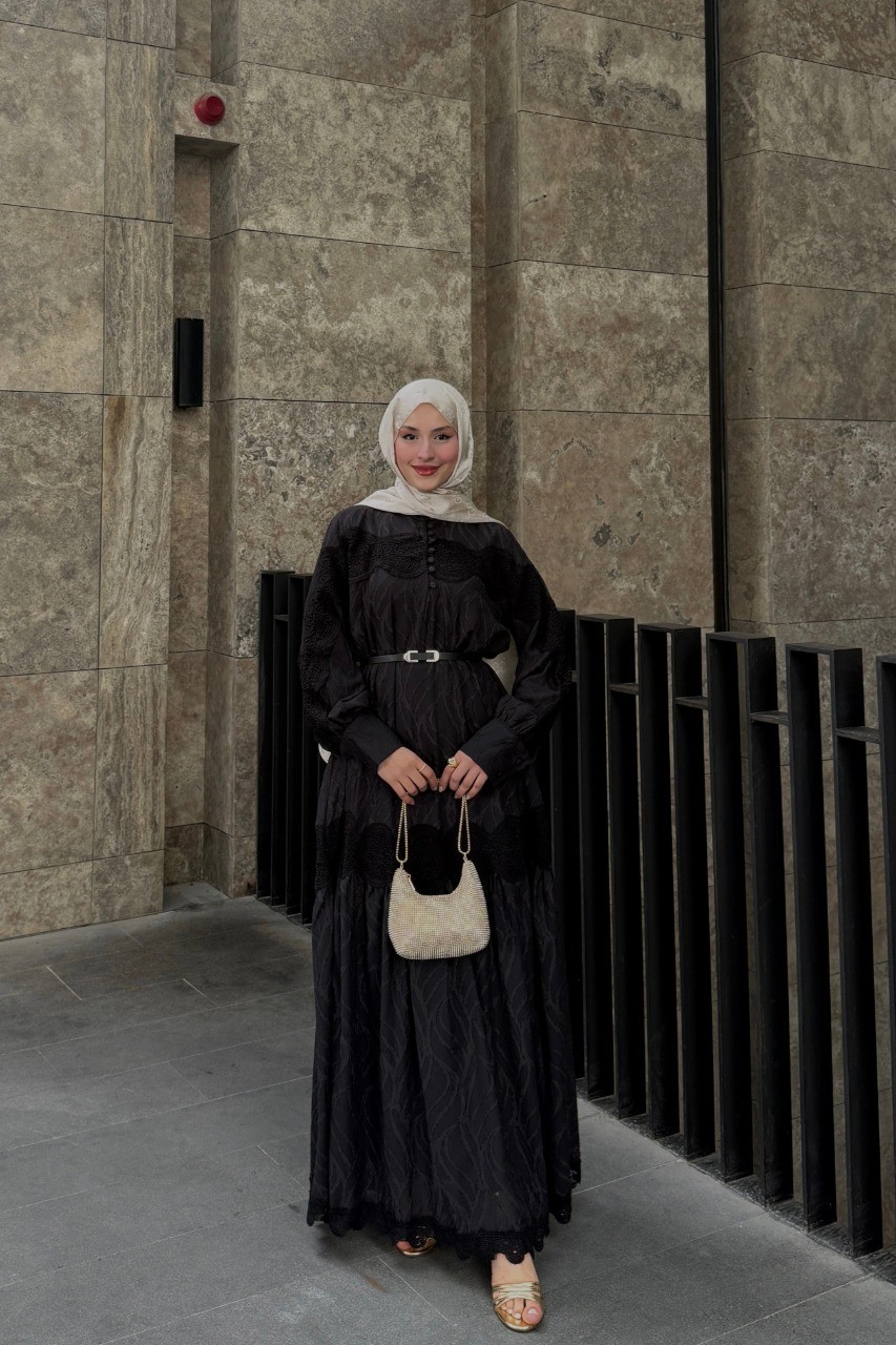 Dantelli Şifon Elbise - Siyah