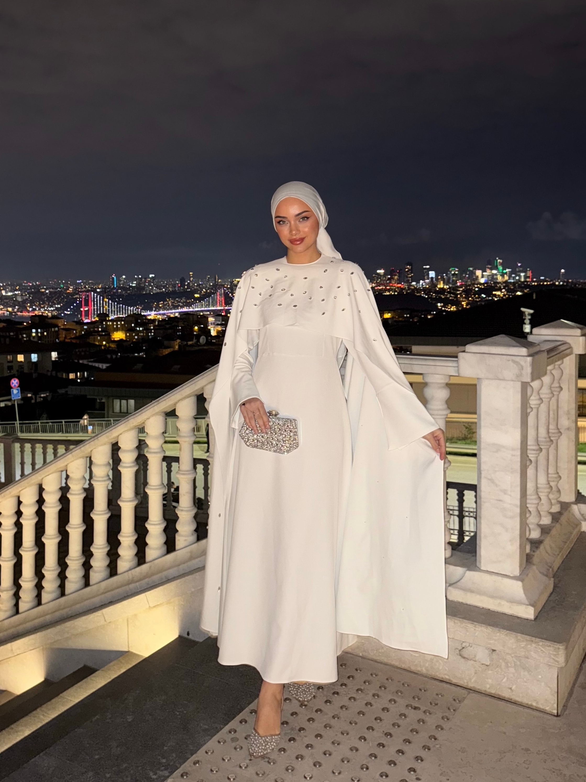 Valeria Taşlı Elbise - BEYAZ