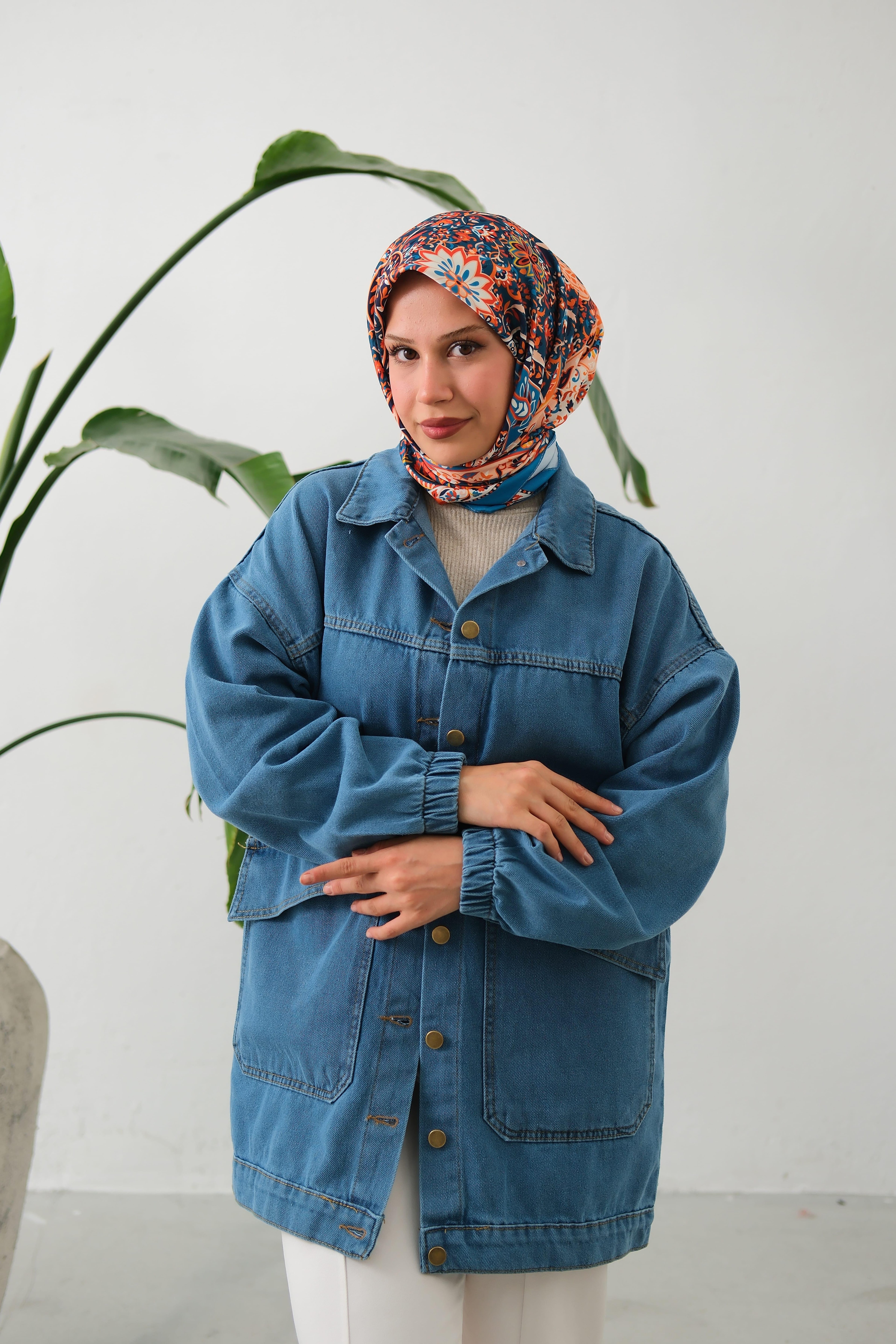 Çapraz Cepli OversizeKesim Kolları Lastikli Kot Ceket