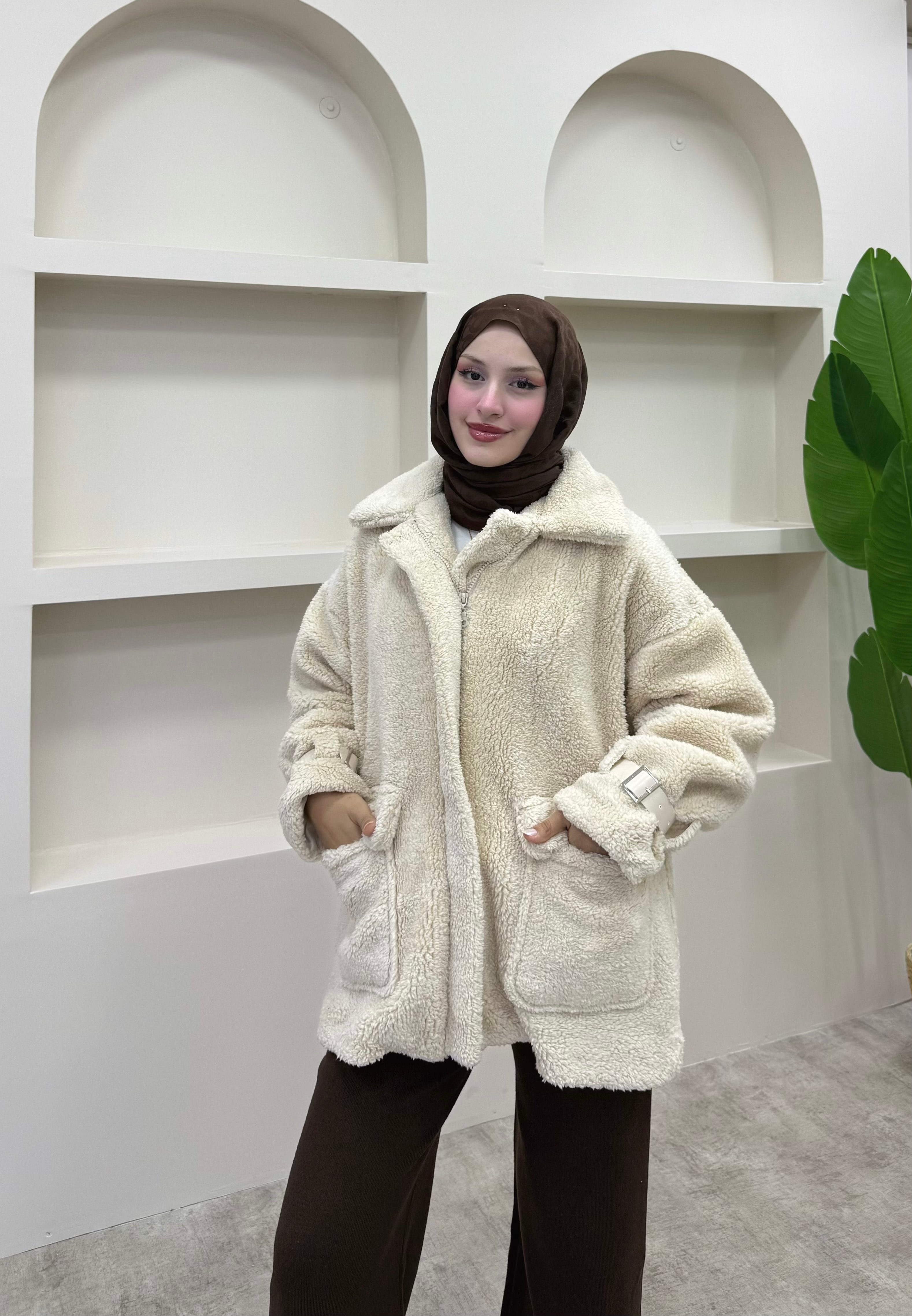 Önü Fermuarlı Peluş Mont  - Krem