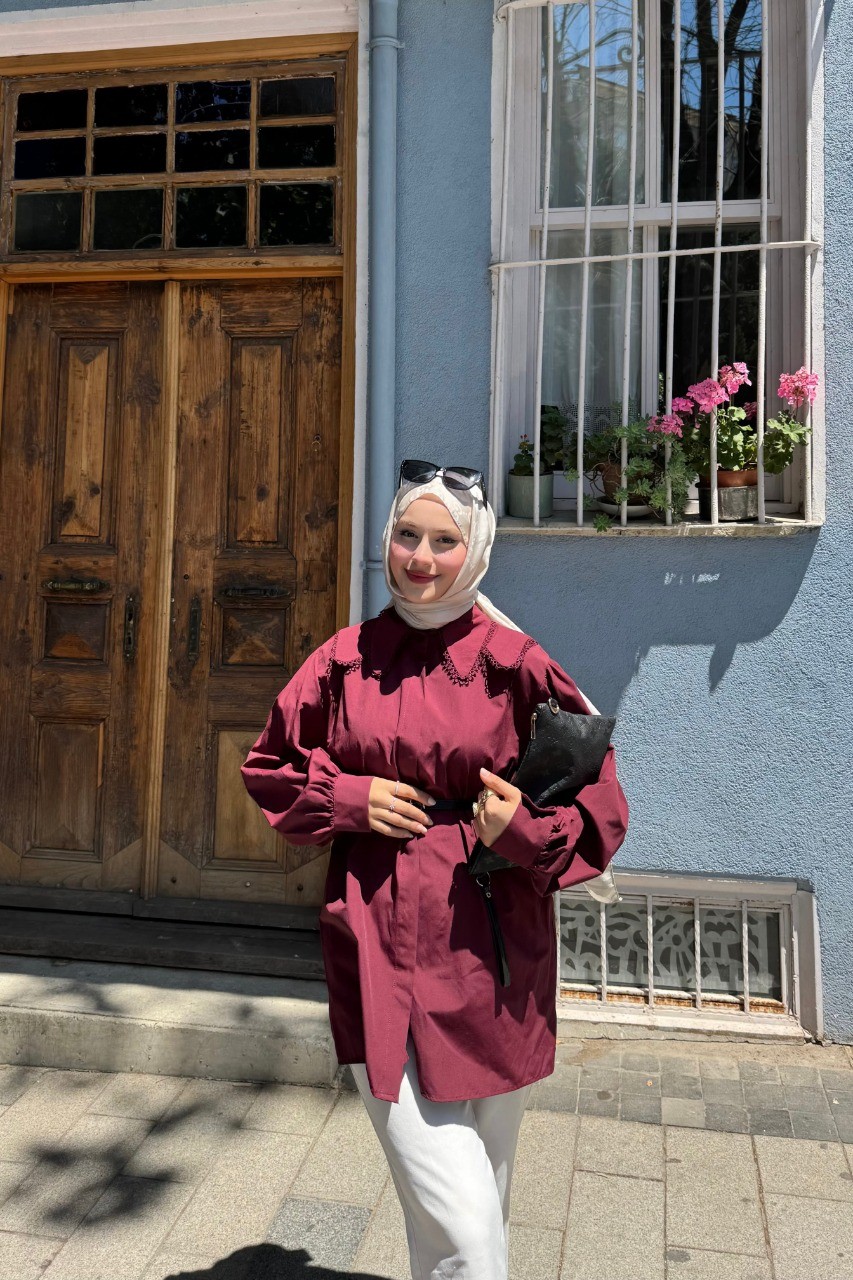 Dantel Detaylı Kemerli Gömlek  - Bordo