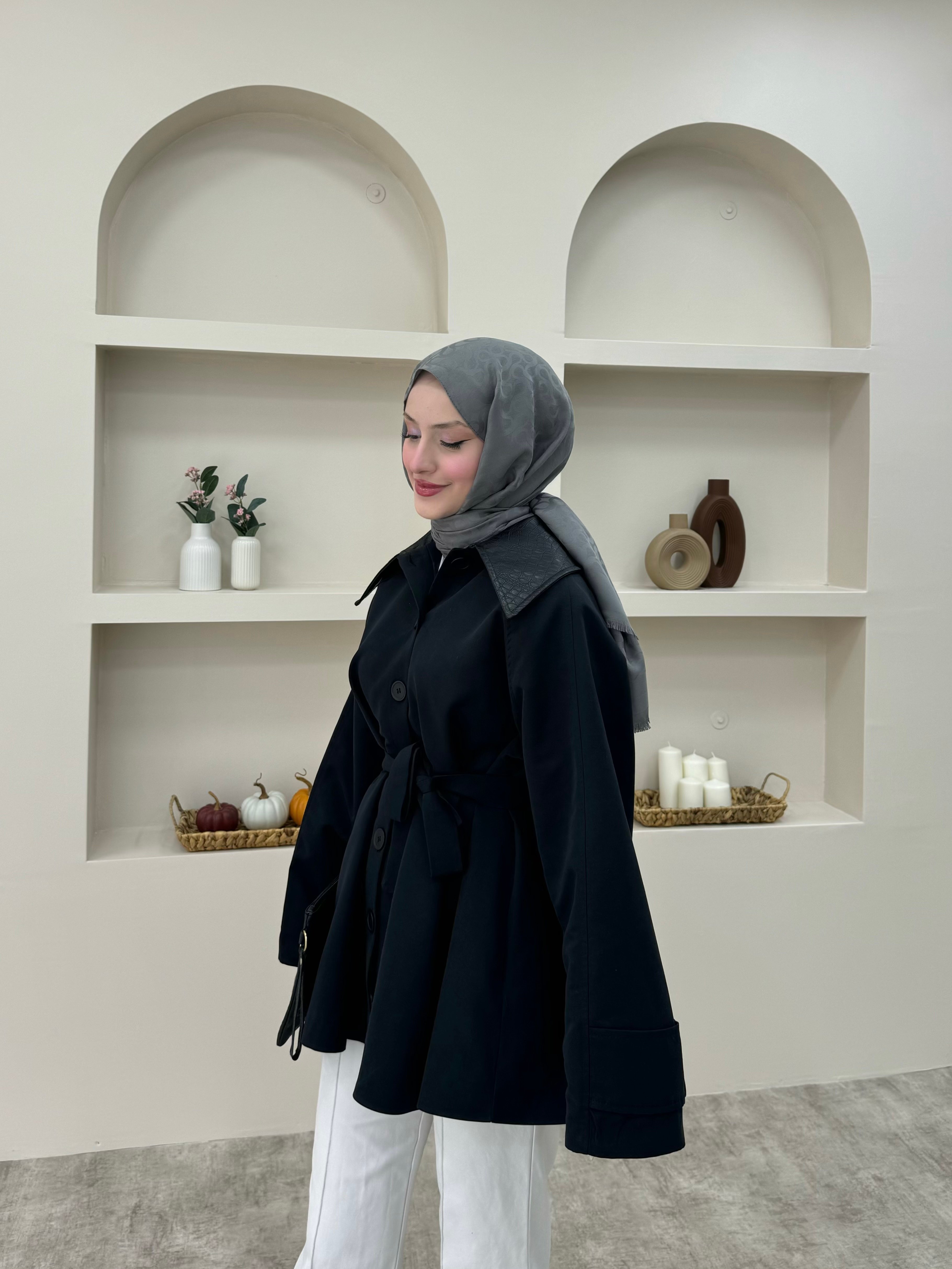 Deri Yakalı Trençkot  - Siyah