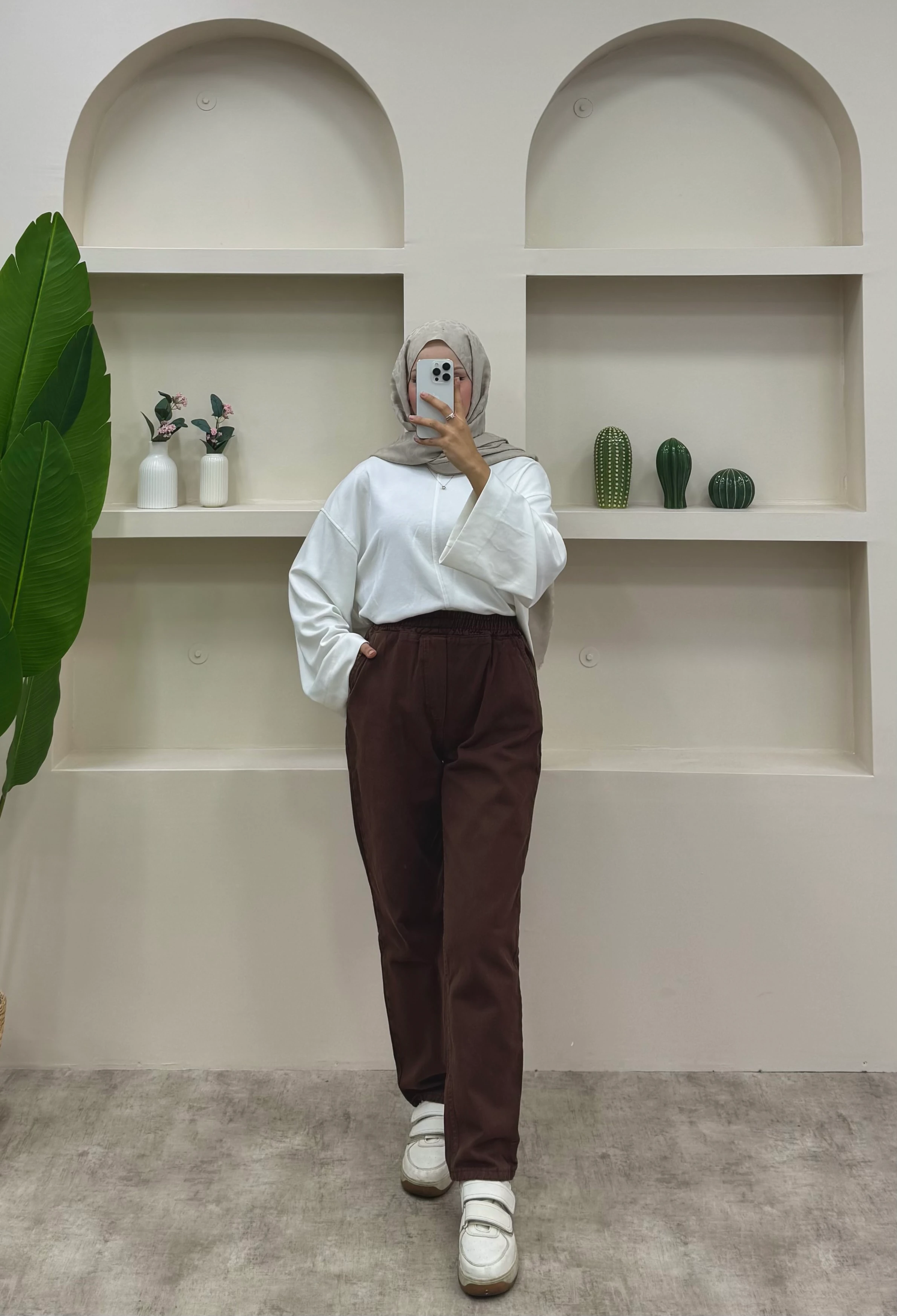 Beli Lastikli Geniş Kesim Mom Jeans  - Kahverengi