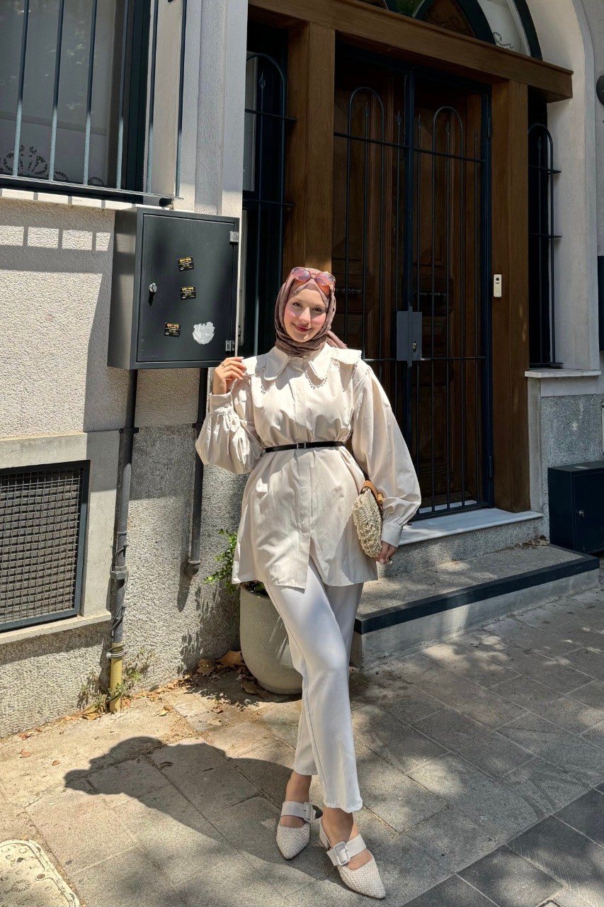 Dantel Detaylı Kemerli Gömlek 