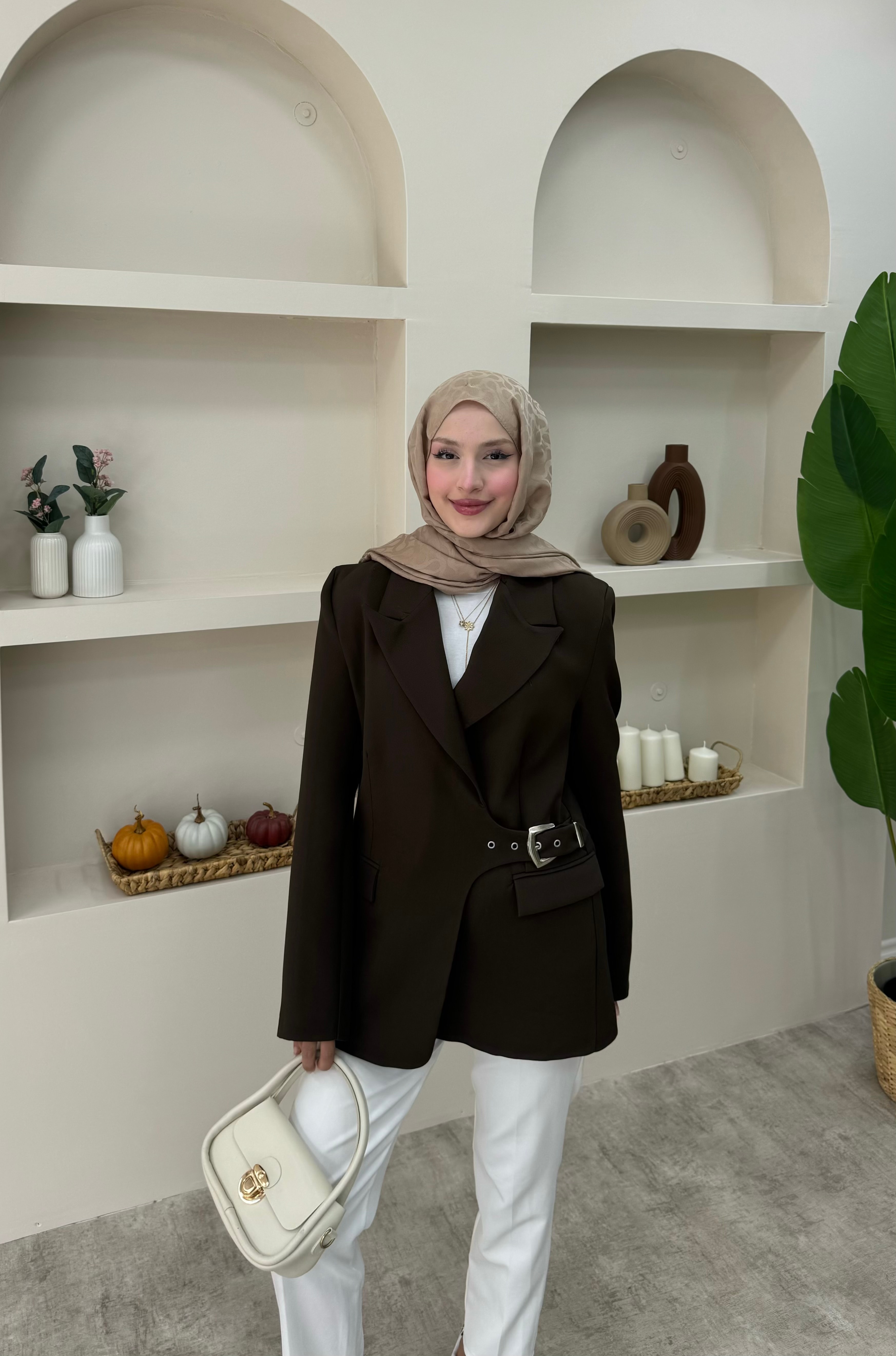 Yandan Kemer Detaylı Blazer Ceket  - Kahverengi