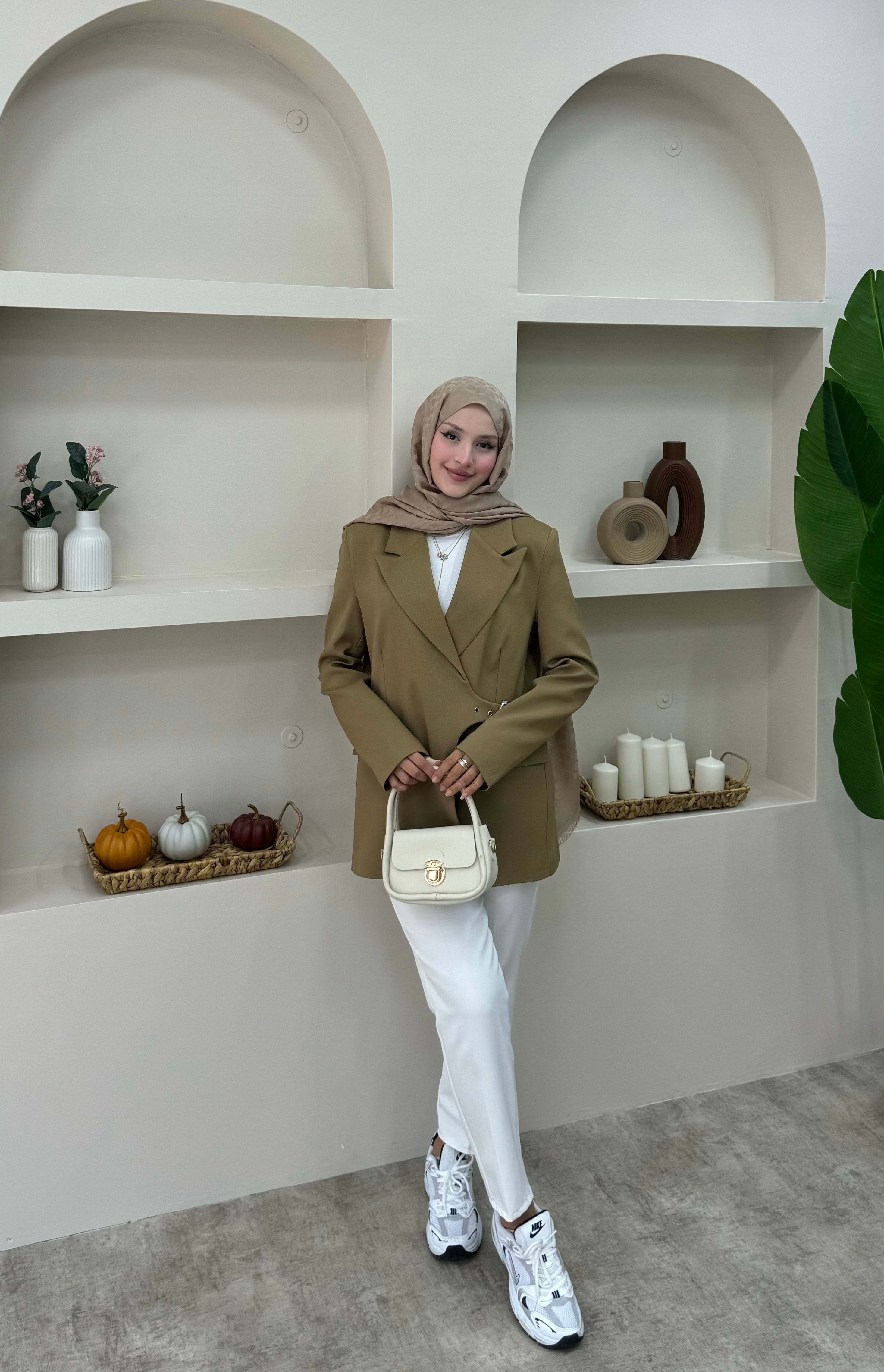 Yandan Kemer Detaylı Blazer Ceket 