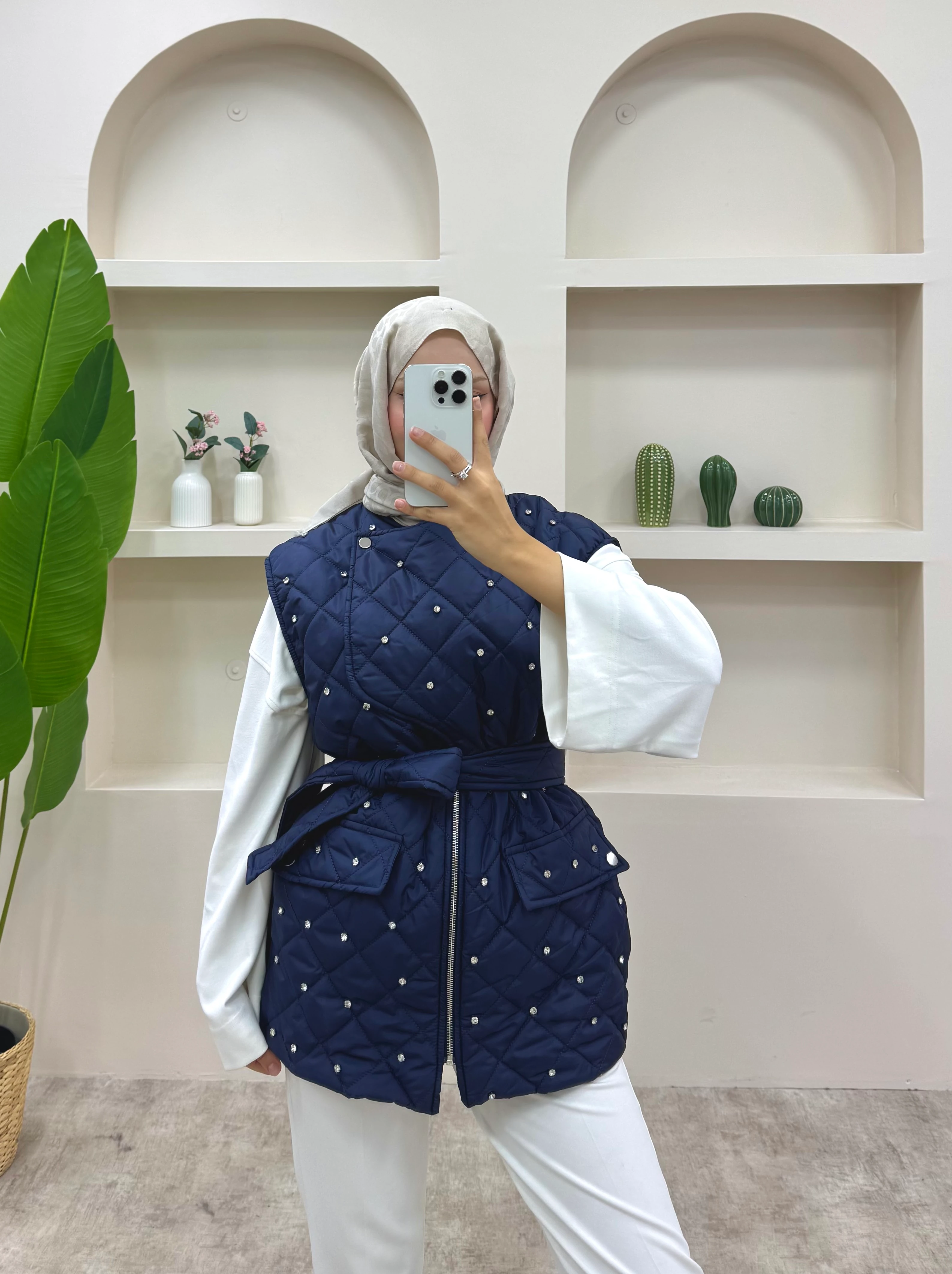 Taşlı Bağlamalı Yelek - Lacivert