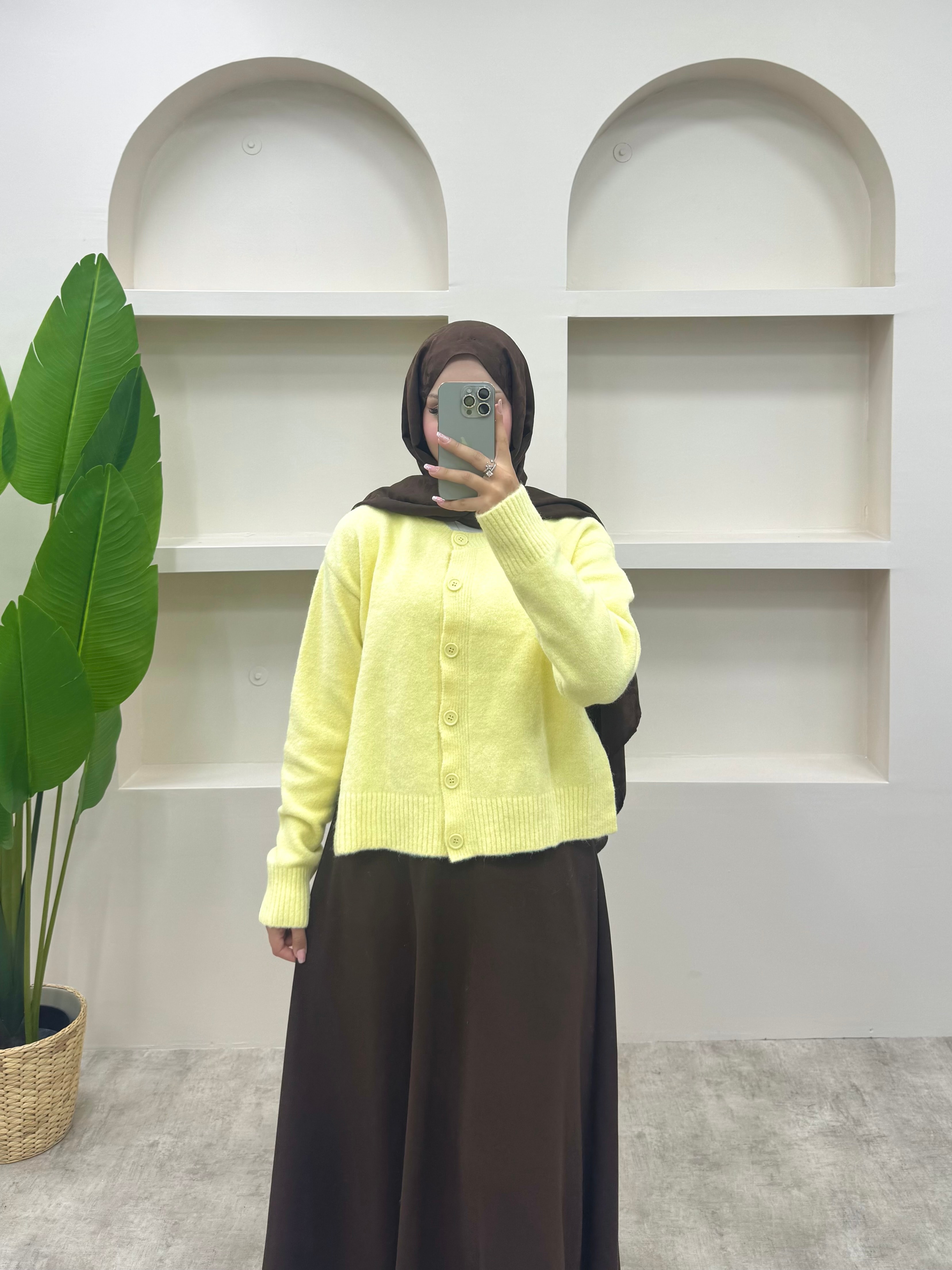 Yırtmaç Detaylı Düğmeli Hırka - Sarı