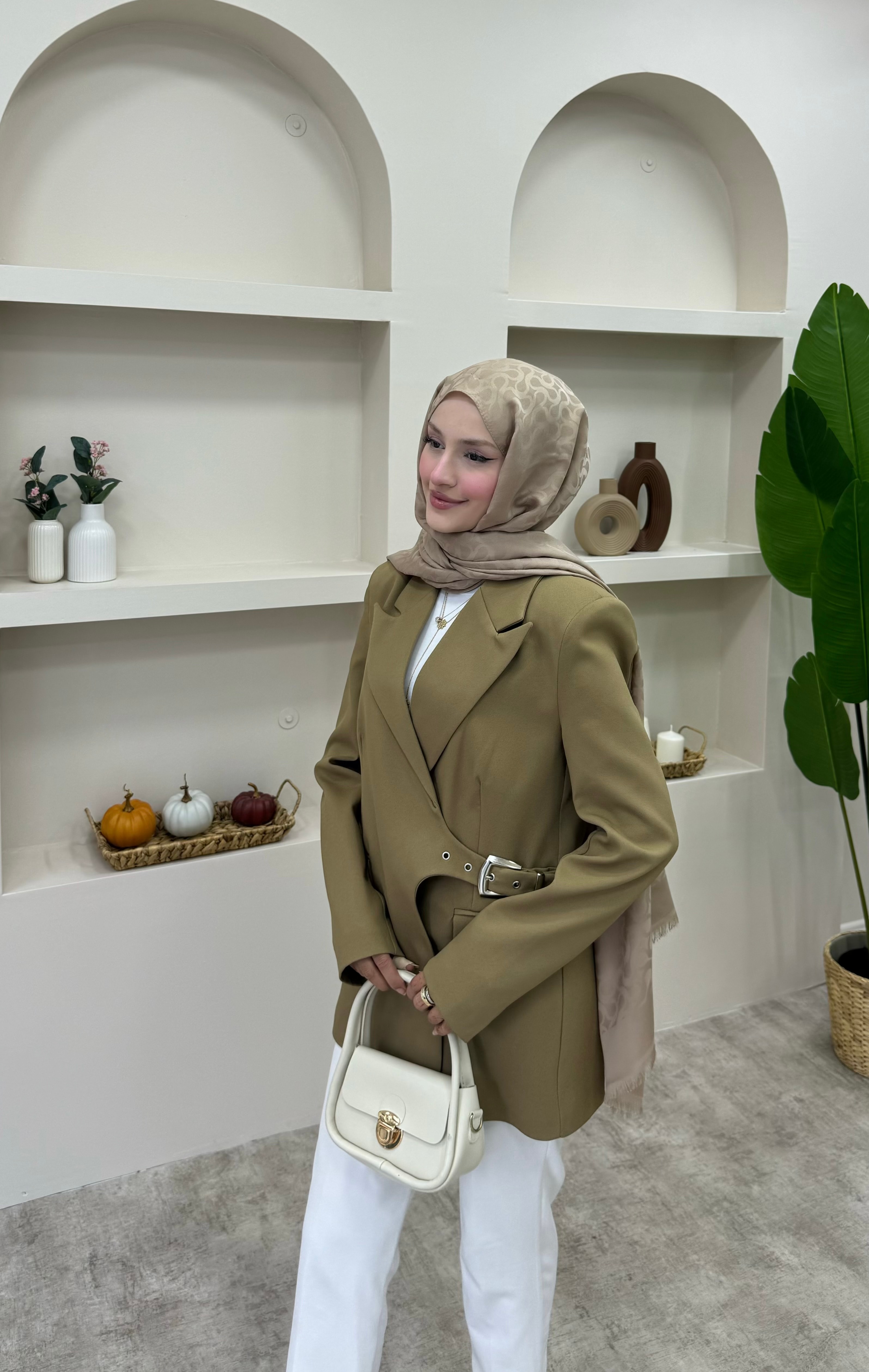 Yandan Kemer Detaylı Blazer Ceket  - yağ yeşili