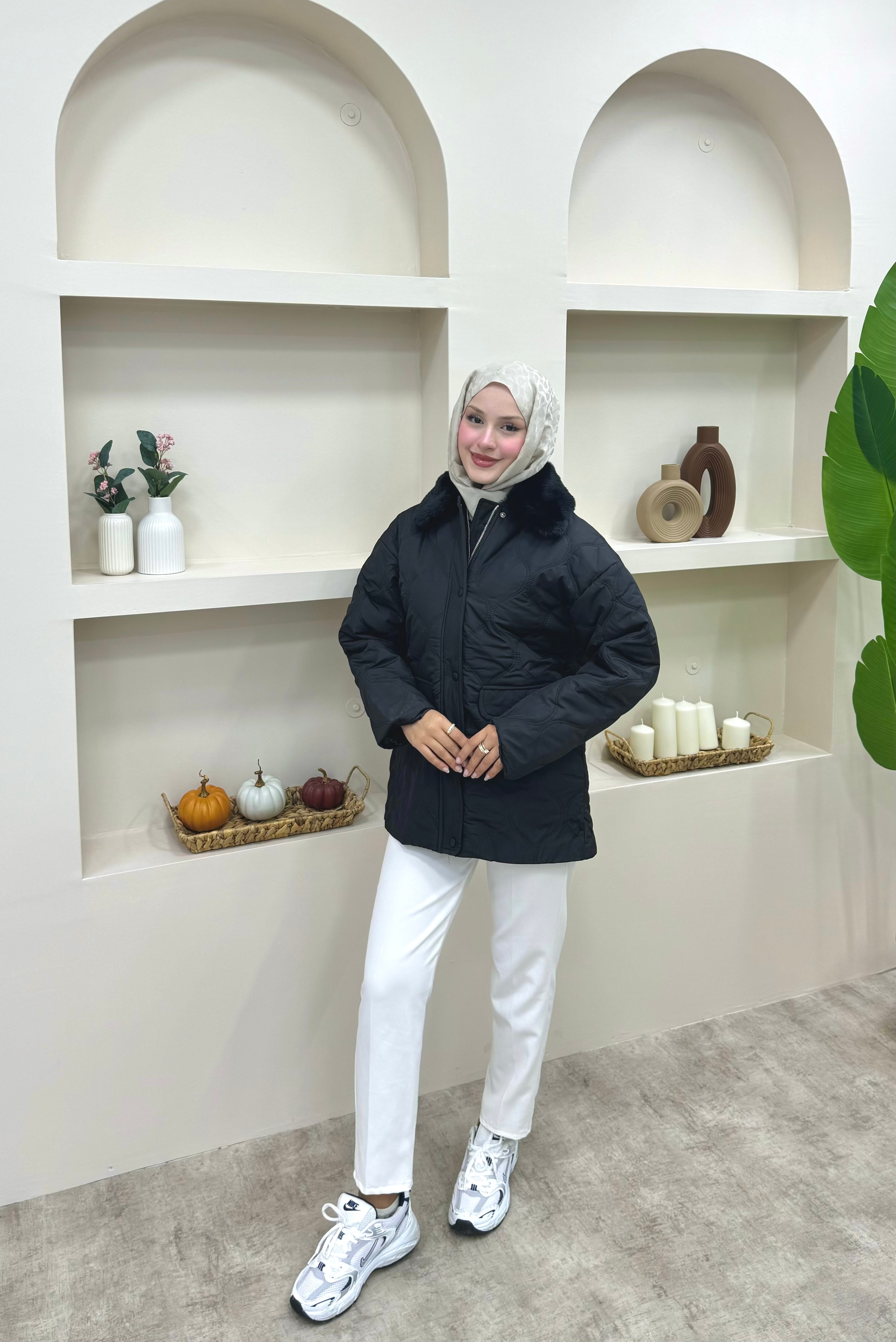 Yakası Kürklü Şişme Mont