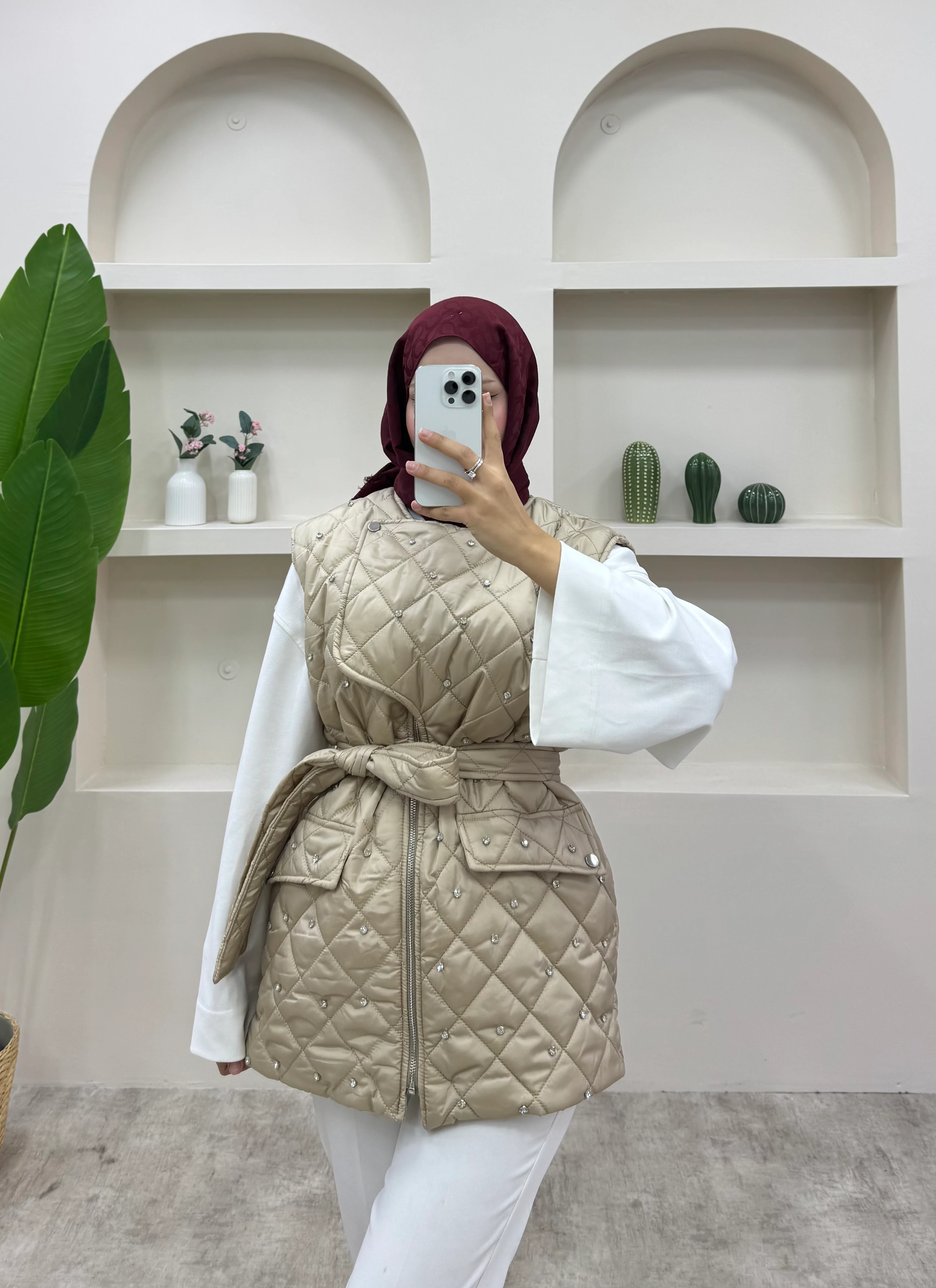 Taşlı Bağlamalı Yelek - Krem