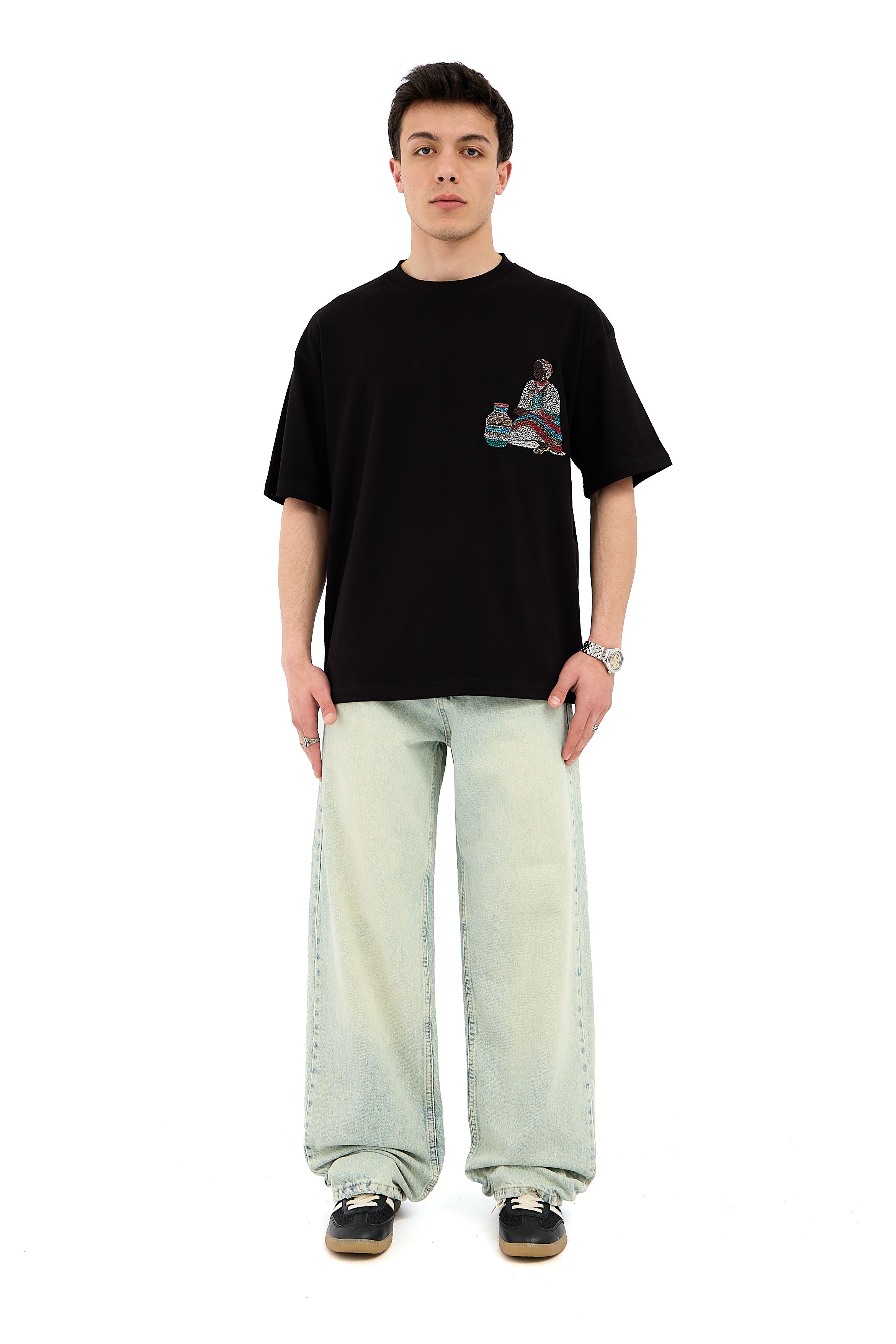 Etnik Nakışlı Oversize Tişört