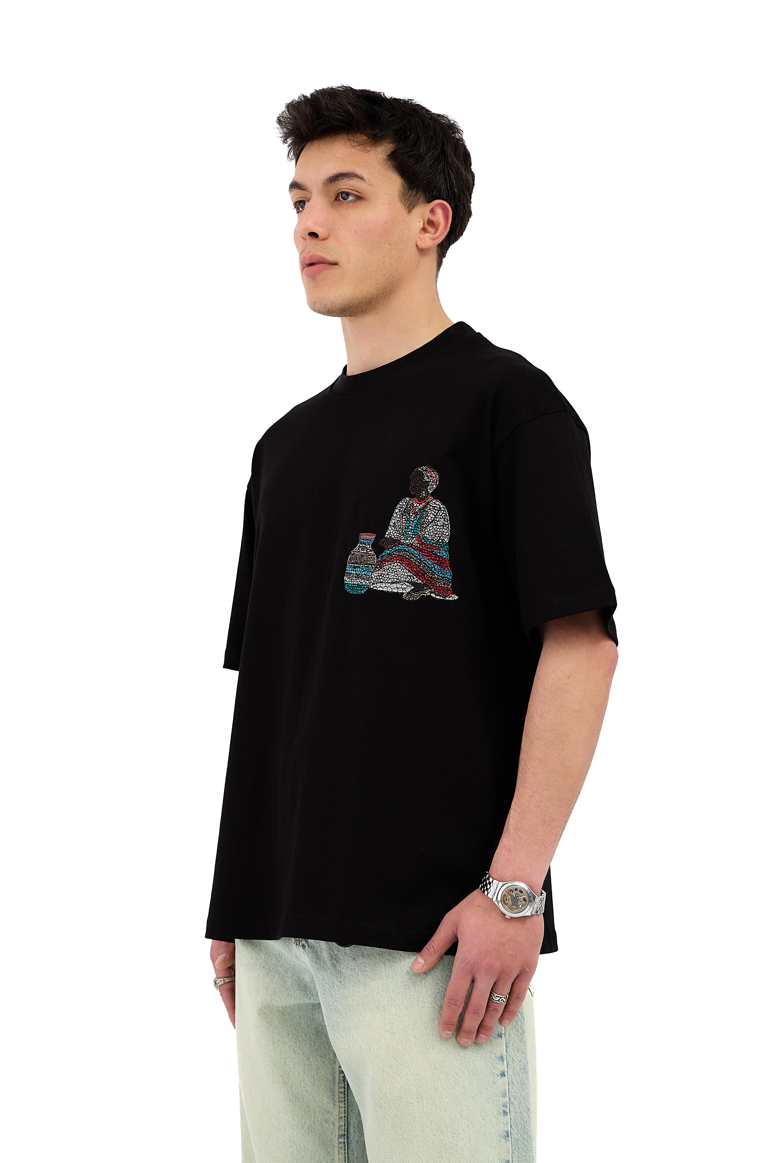 Etnik Nakışlı Oversize Tişört