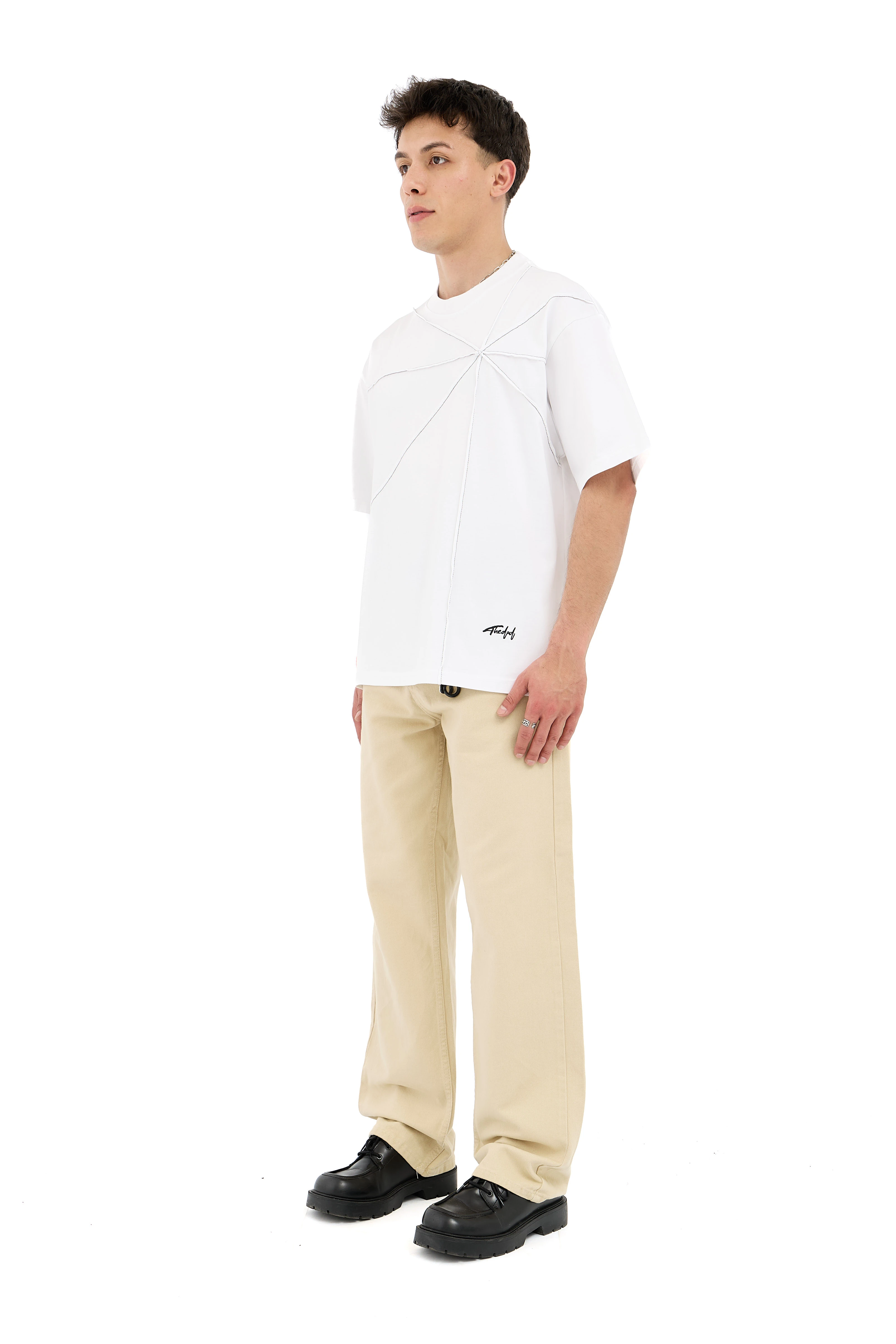 Ağ Detay Ters Dikiş Oversize Tişört