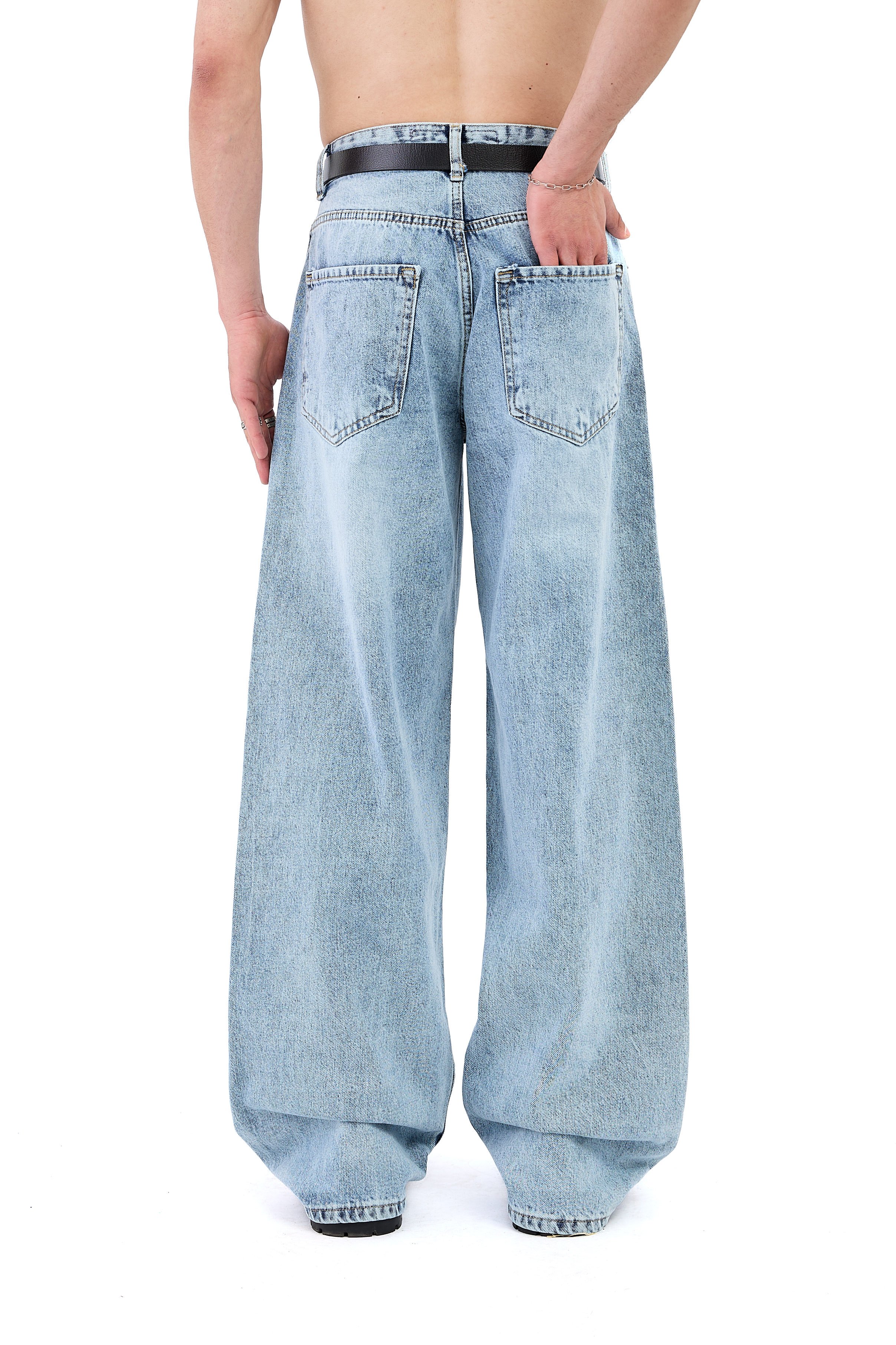 Soldurma Detay Açık Mavi Baggy Jean 