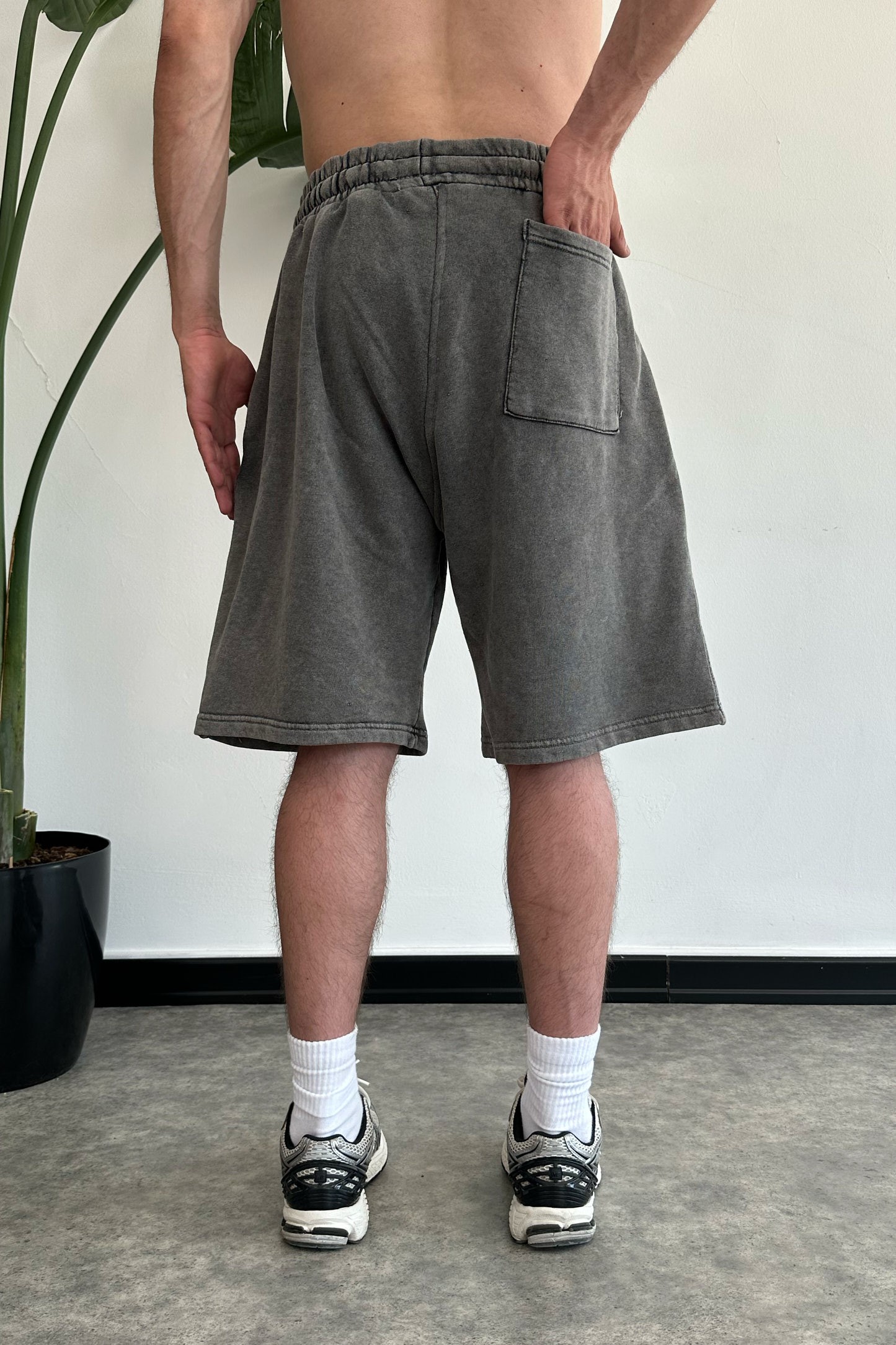 Premium Yıkamalı Rebel Nakış Detay Baggy Şort - GRİ