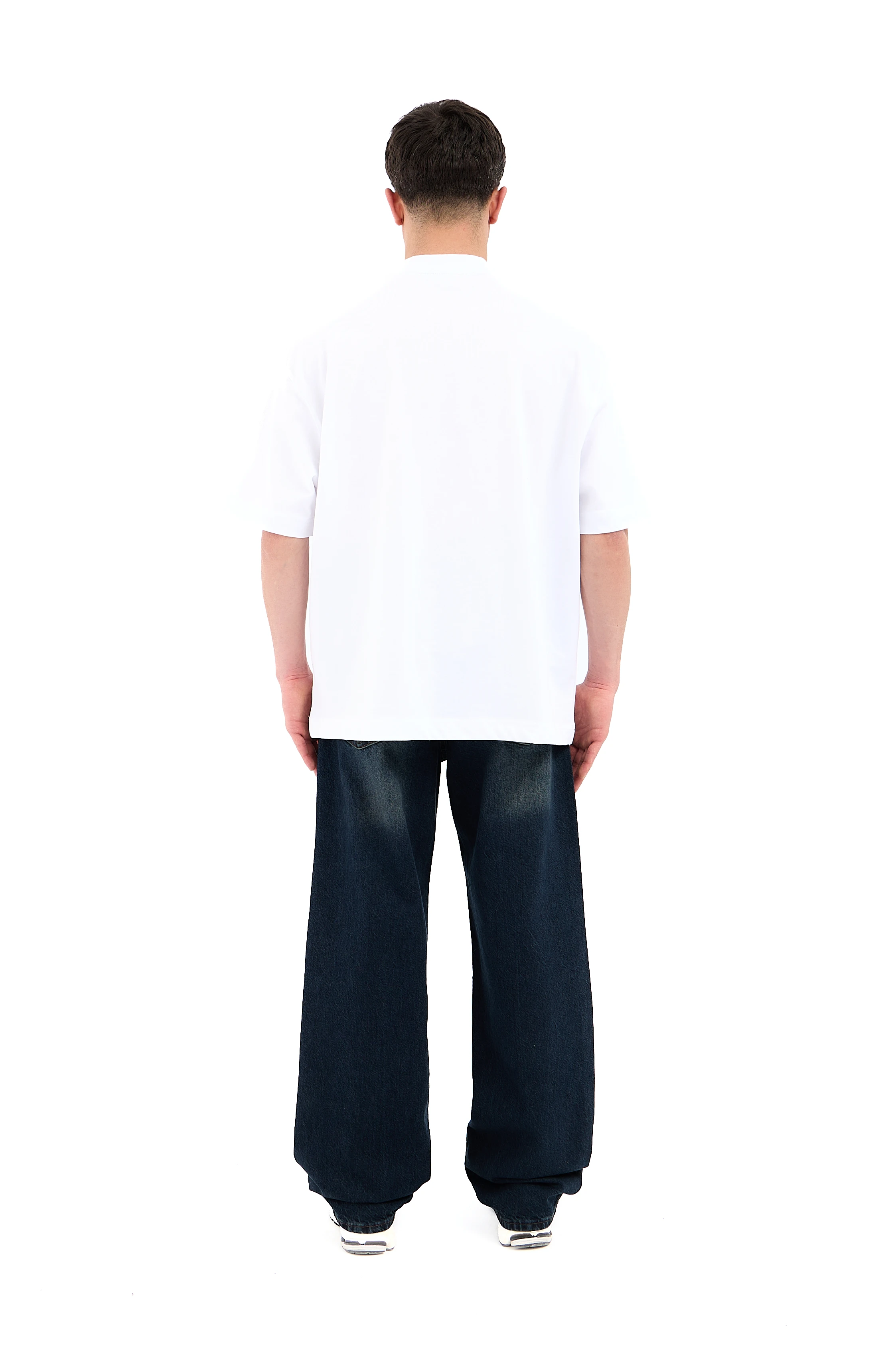 Çiçek Nakış Detay Oversize Tişört