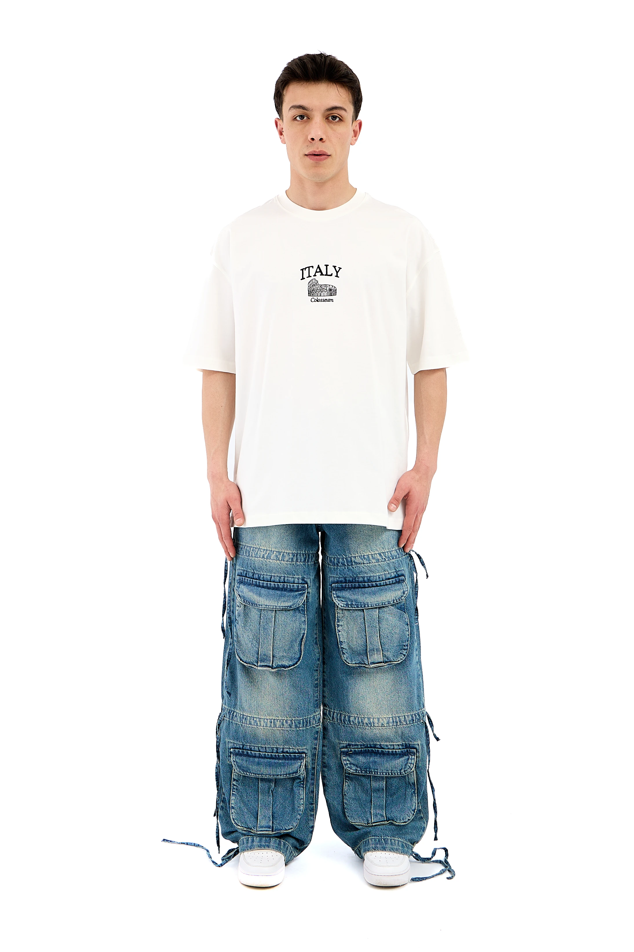 İtaly Nakışlı Oversize Tişört