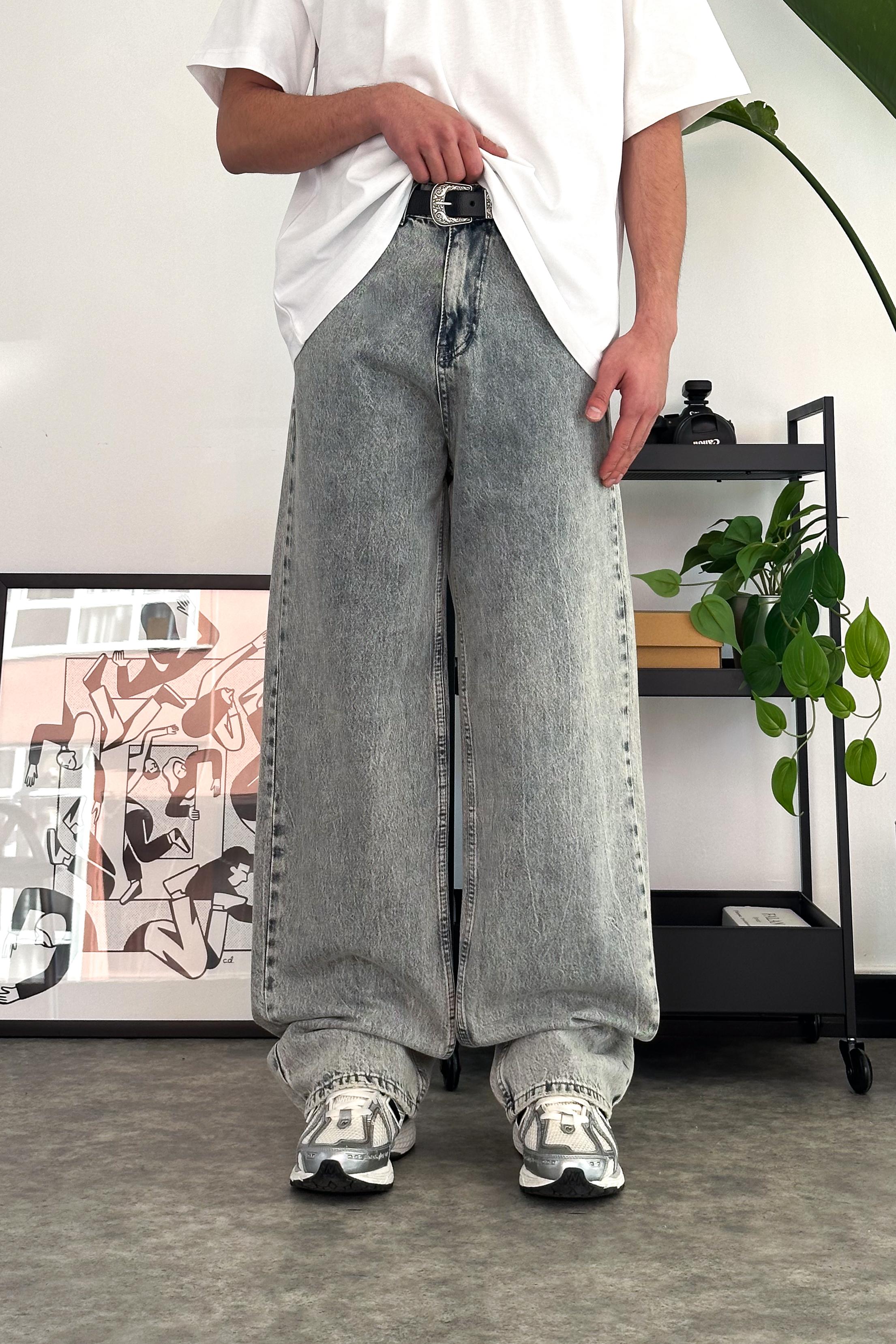 Basic Acid Washed Baggy Jean