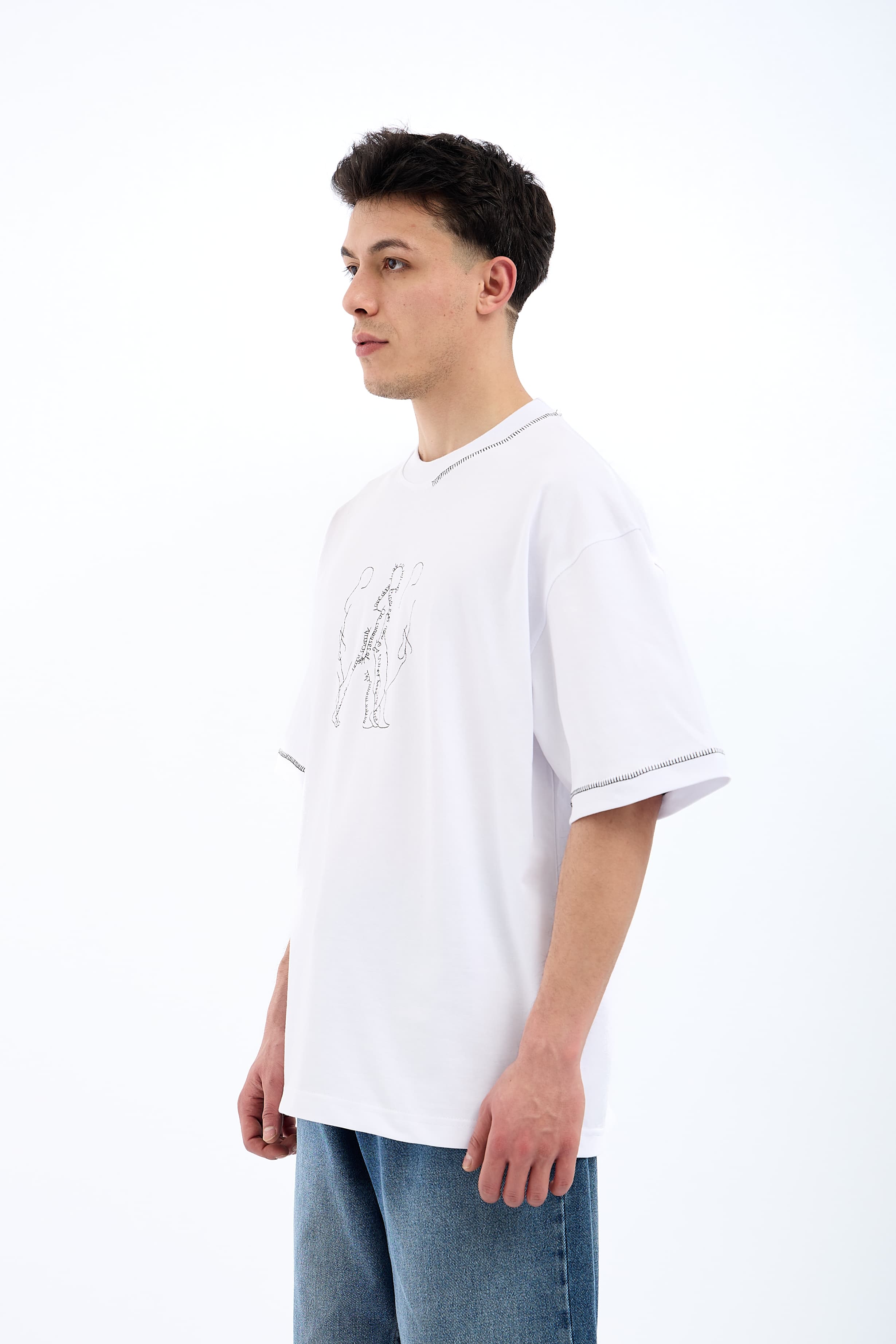 LineArt Nakışlı Premium Oversize Tişört - BEYAZ