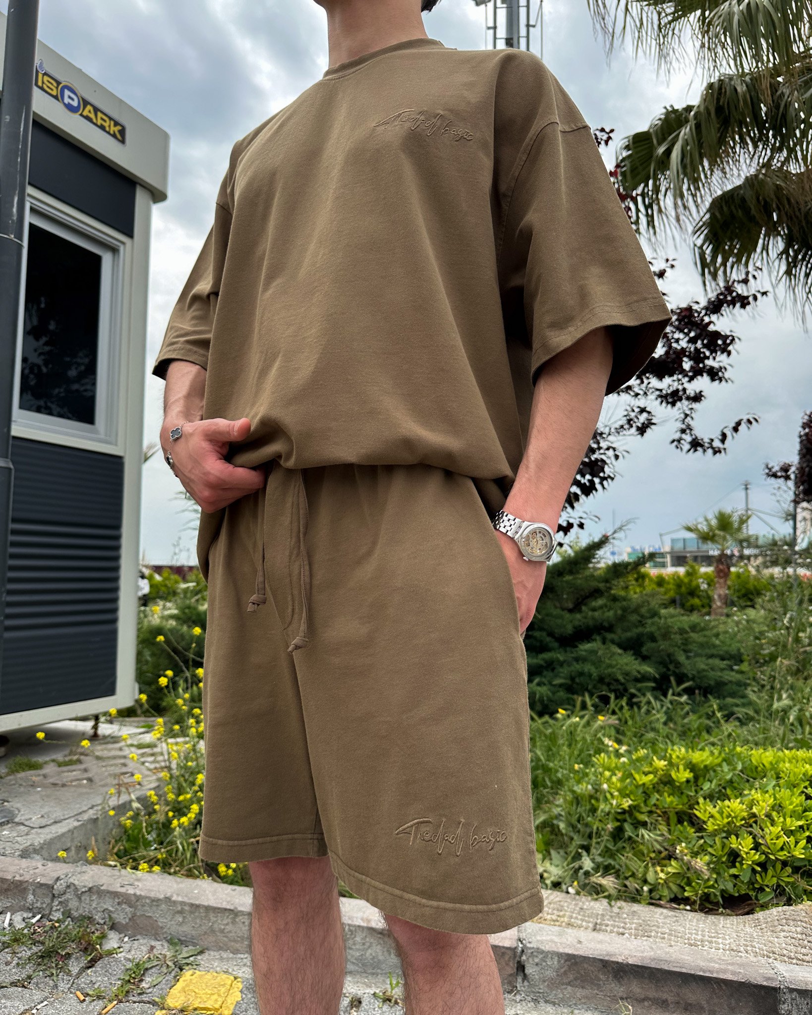 Premium Nakış Detaylı Oversize Takım - HAKİ