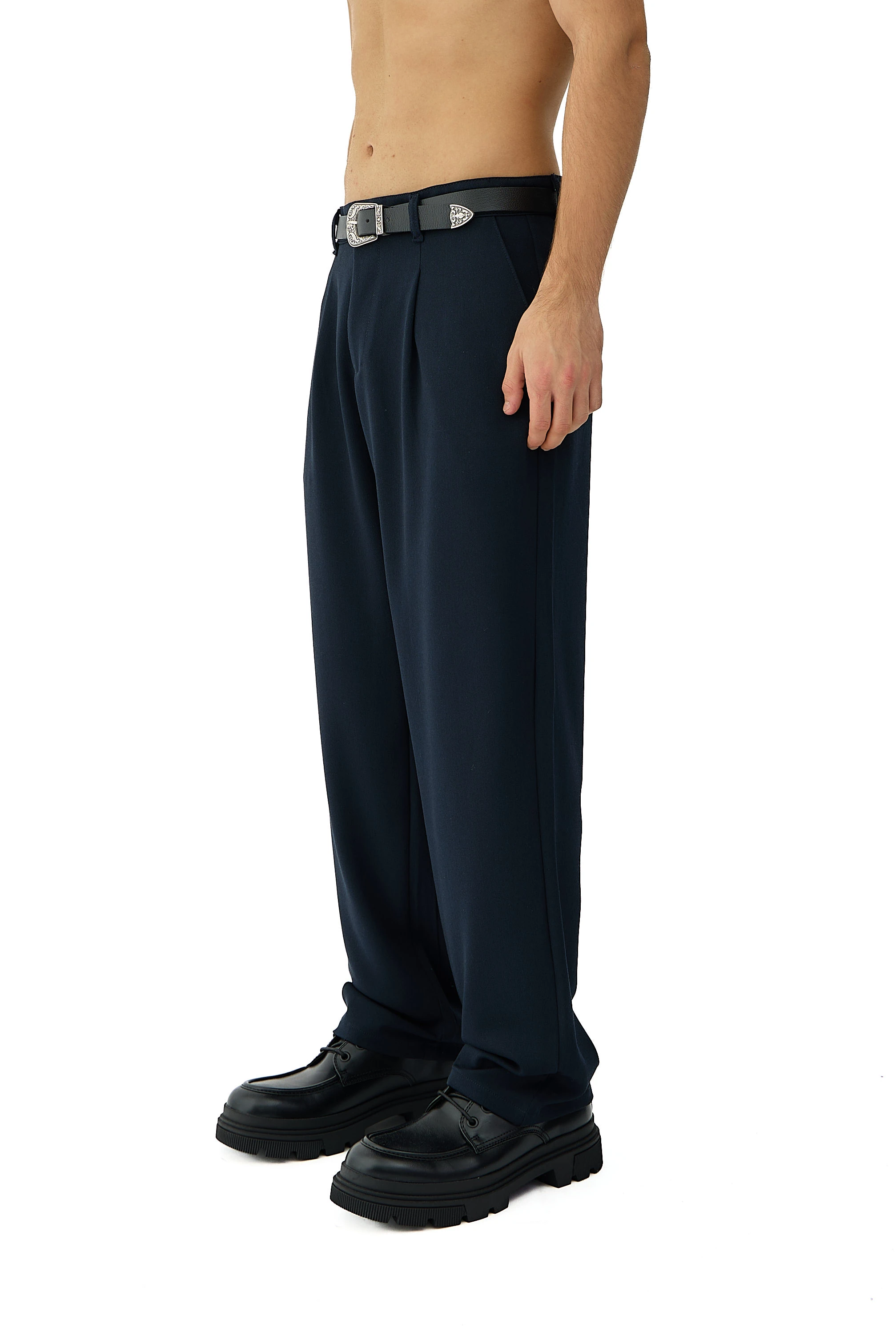 Kalın Tuşeli Pile Detaylı Baggy Fit Kumaş Pantolon  - LACİVERT