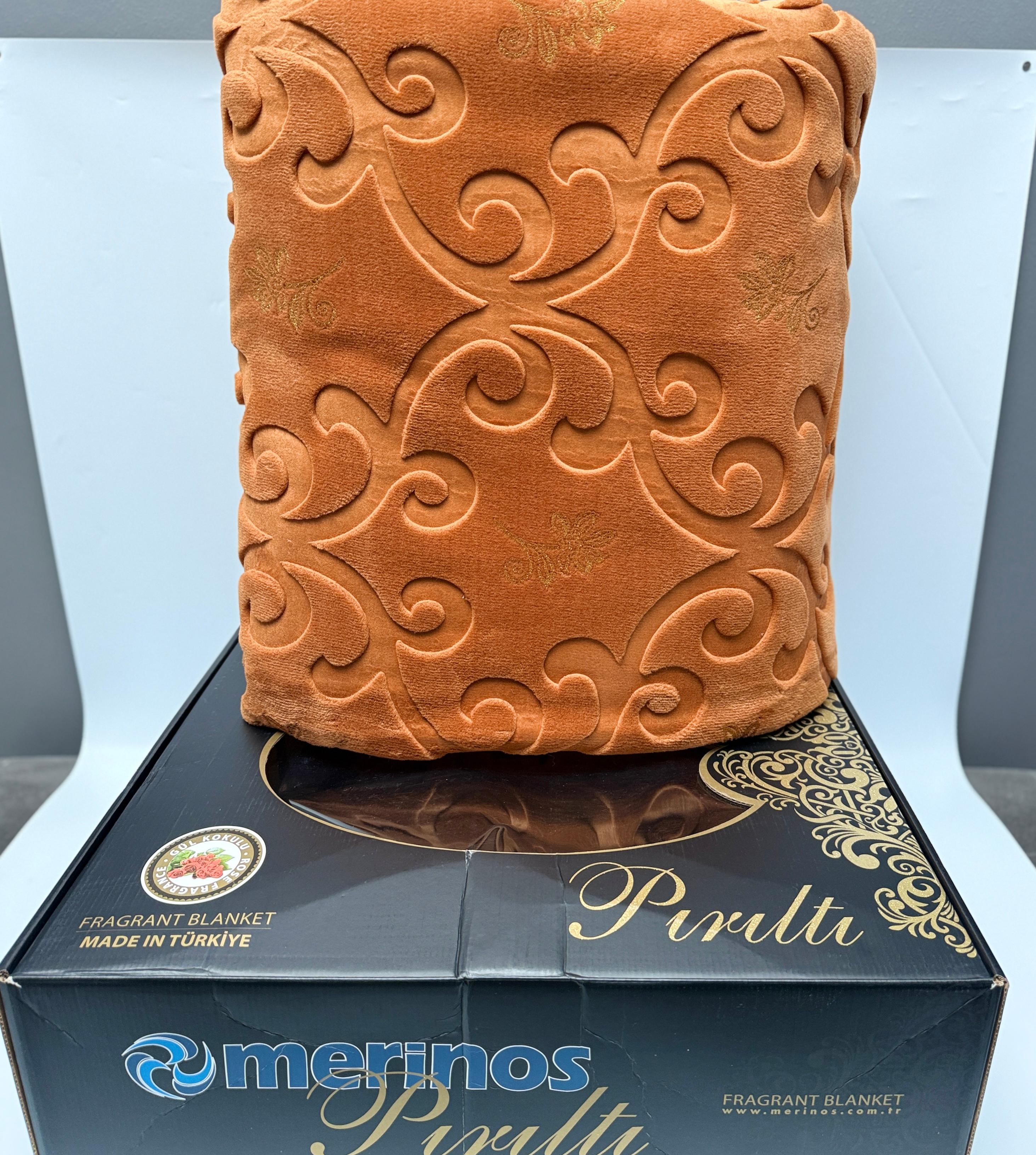 MERİNOS ÇEYİZLİK PIRILTI BATTANİYE - tarçın gold