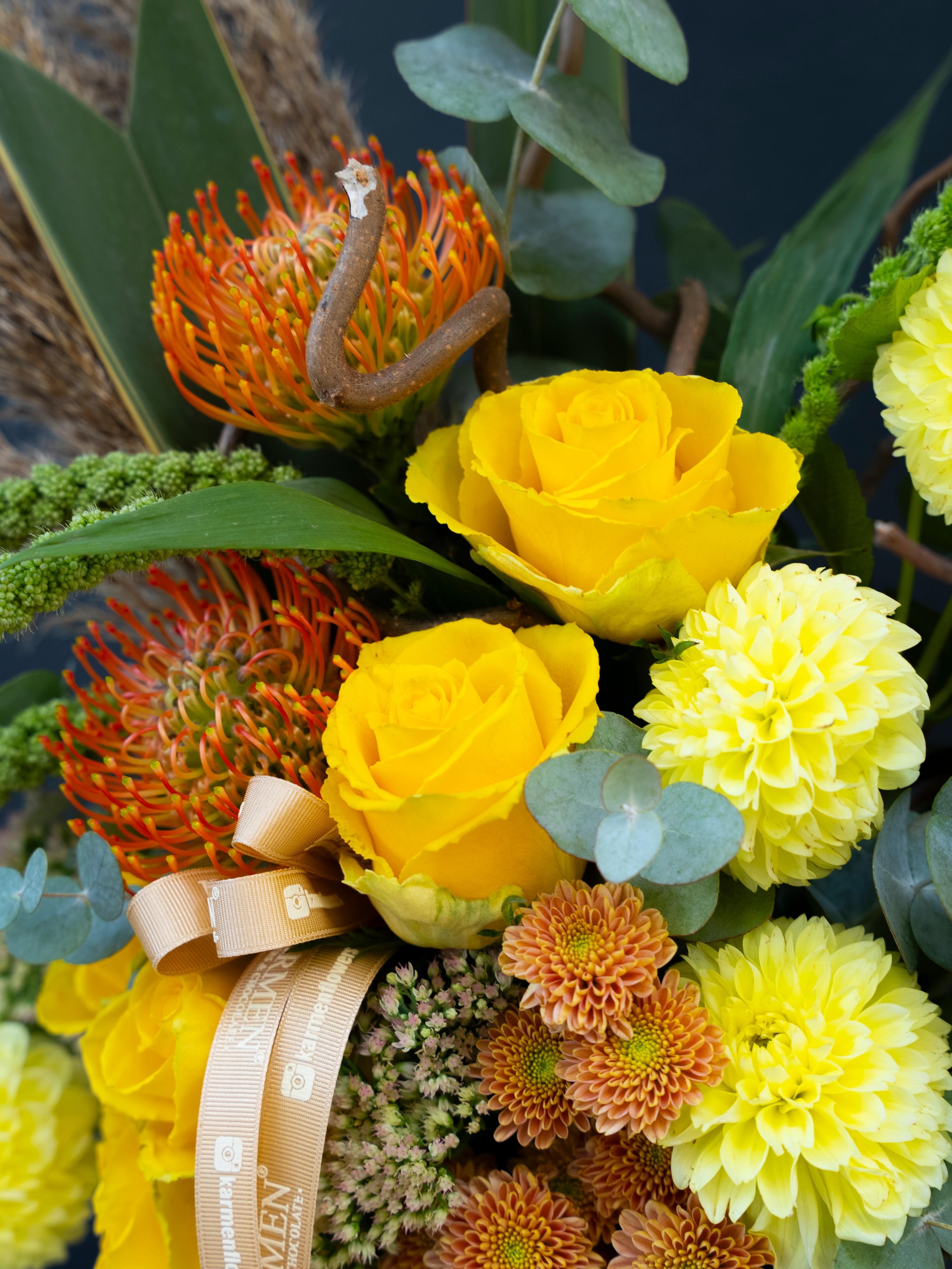 Dahlia Arrangement