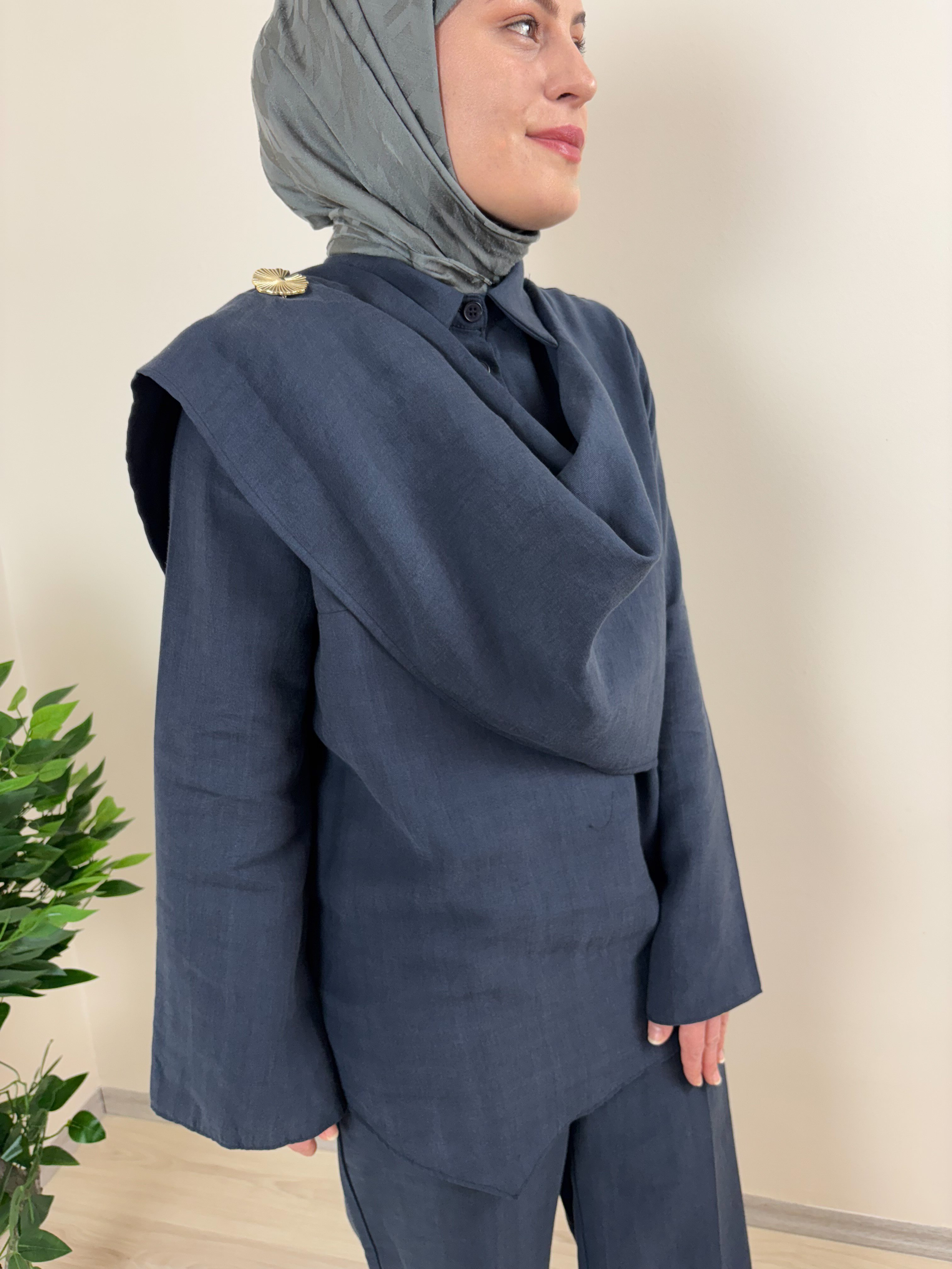 Omuz Detaylı Premium Takım
