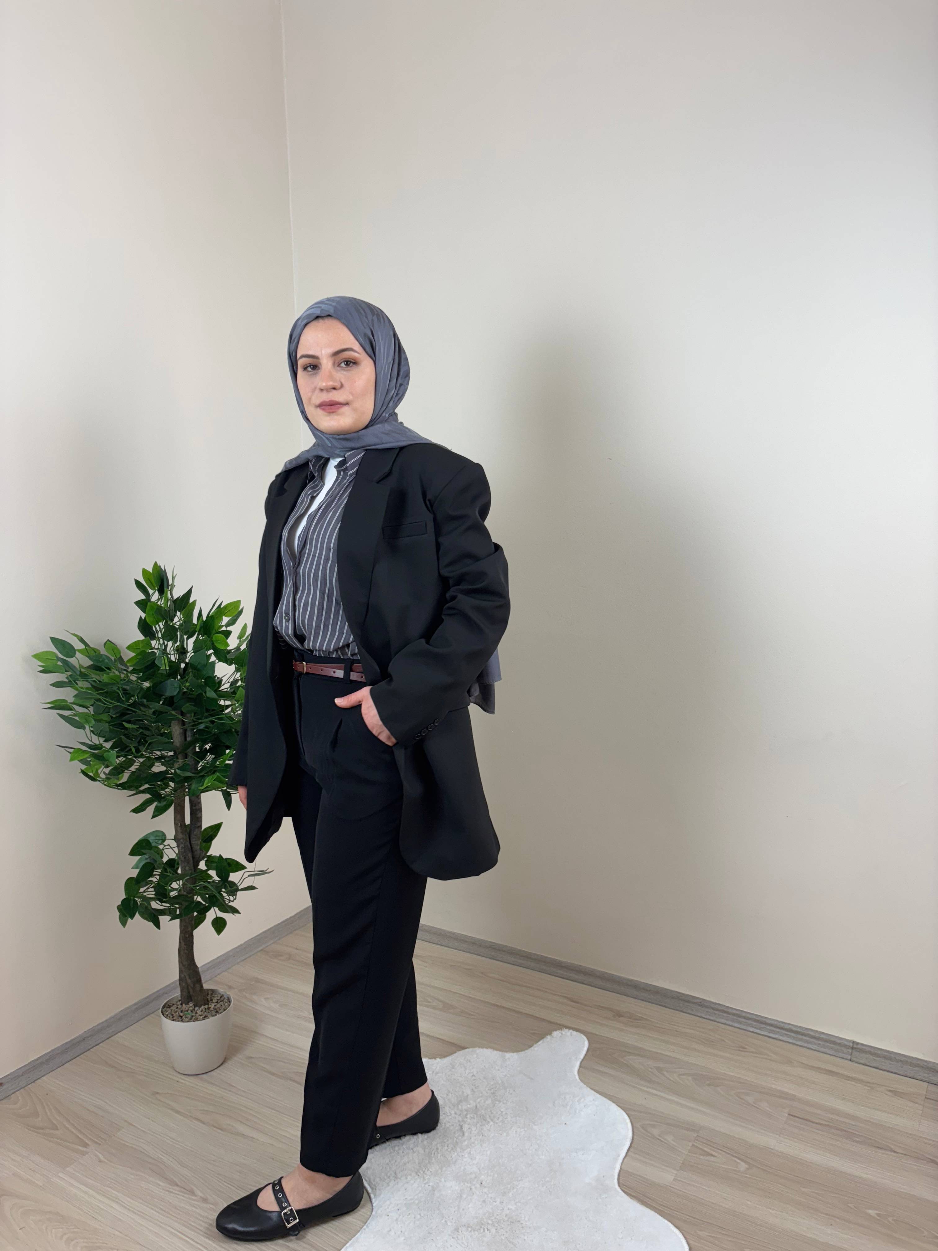 Kemerli Havuç Pantolon - Siyah