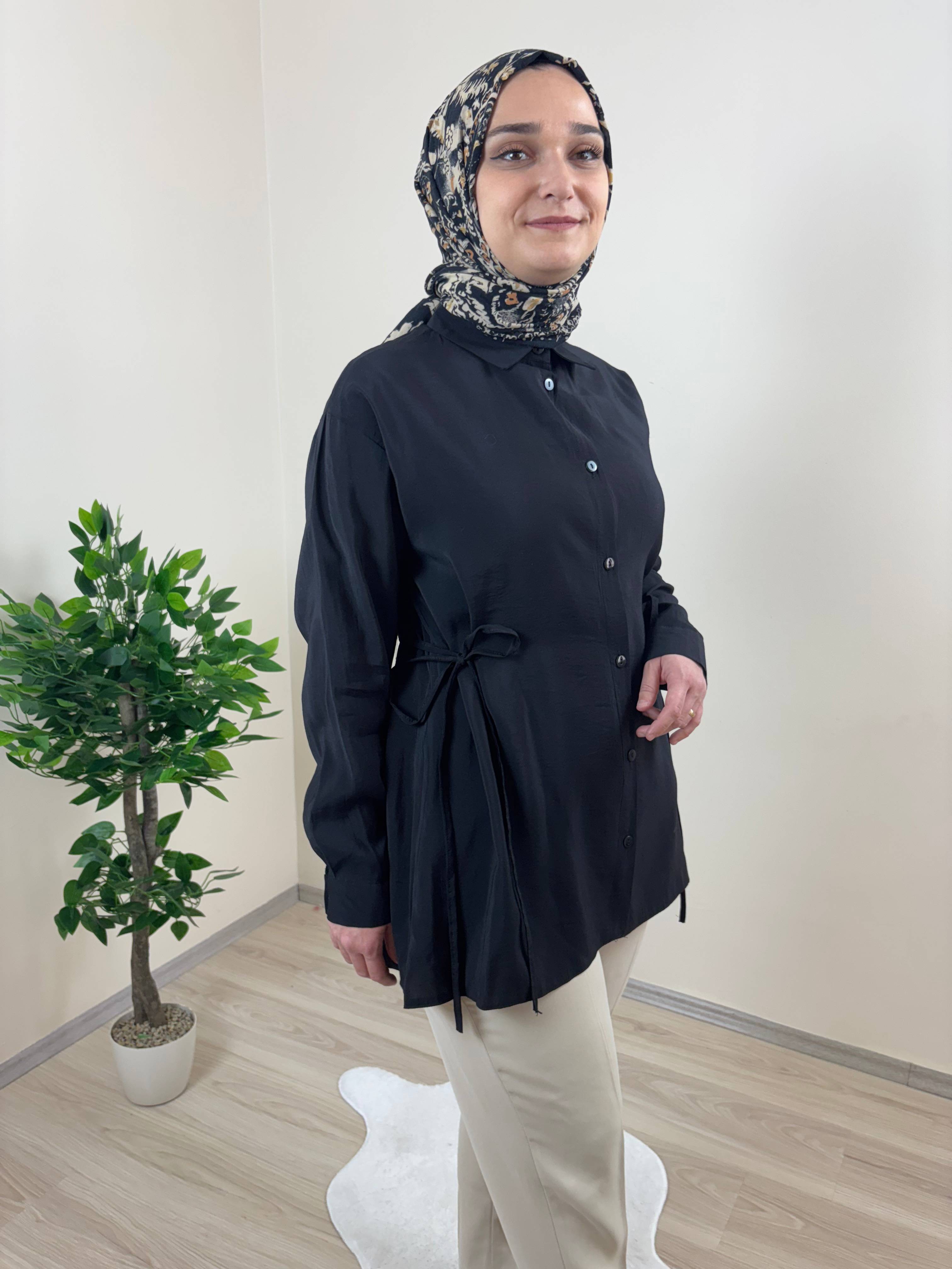 Belden Bağlamalı Gömlek - Siyah
