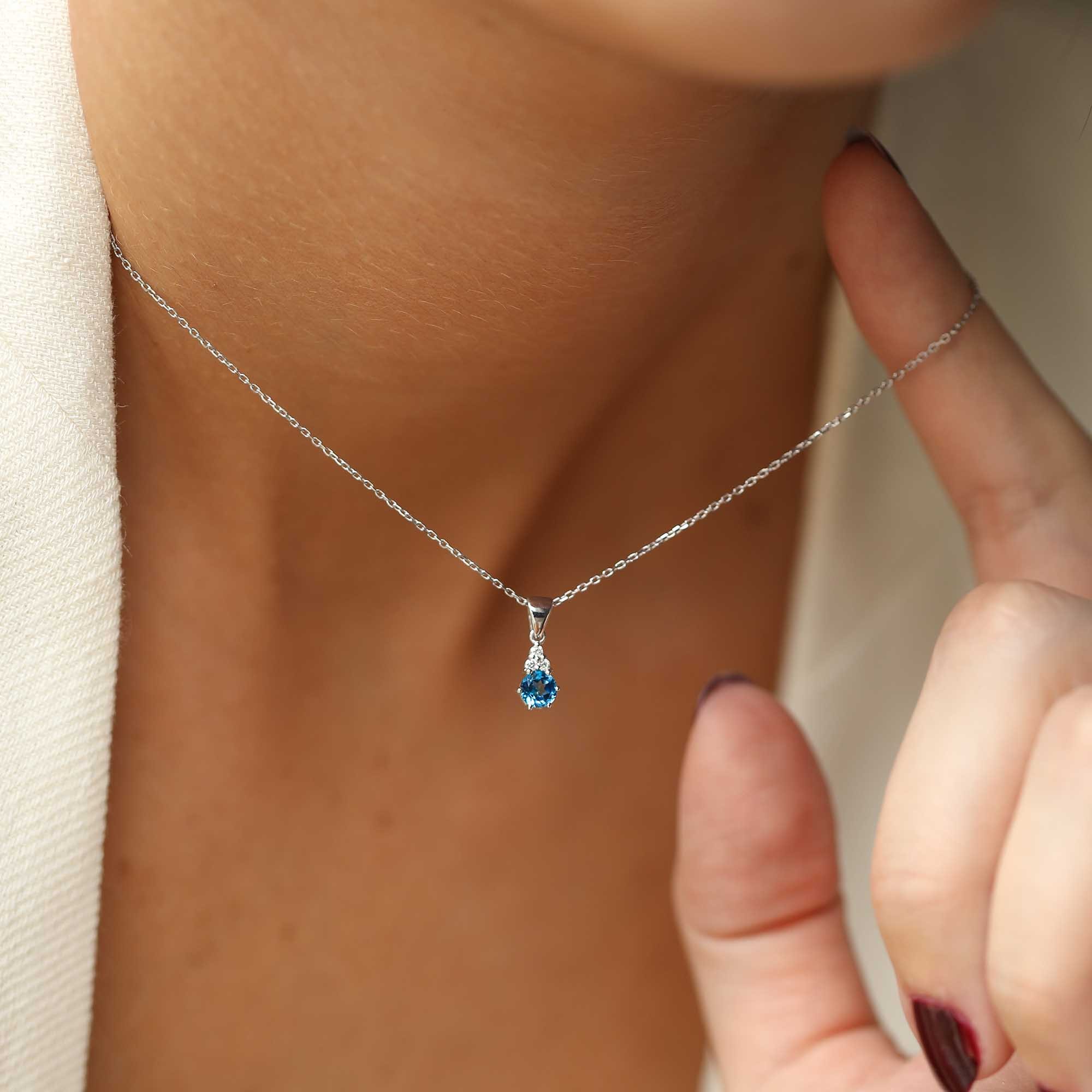 Blue Topaz Pırlanta Kolye