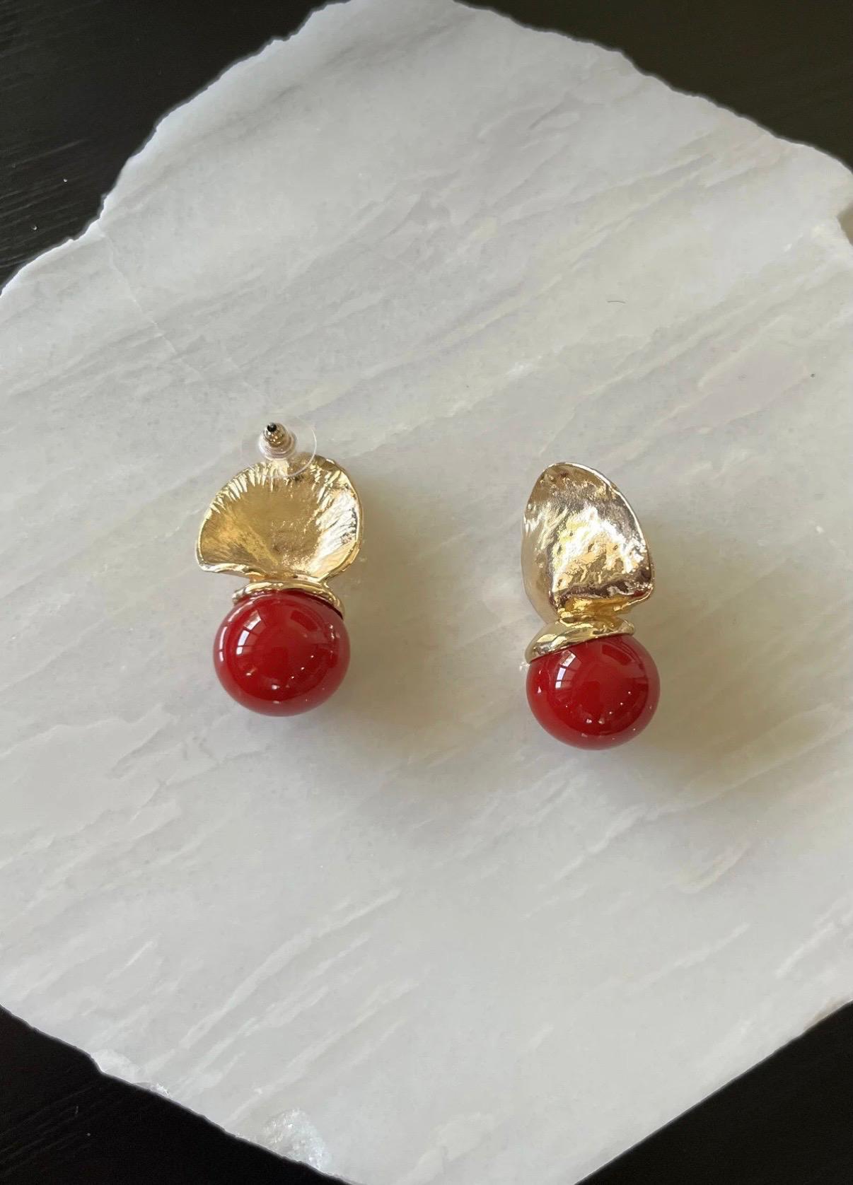 Kırmızı Detaylı ZR model Gold Küpe