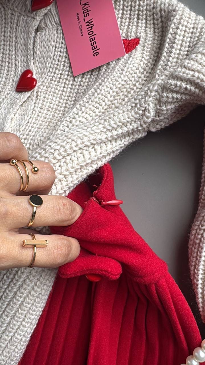 4-13 yaş KIZ ÇOCUK KALP AKSESUARLI KOMBIN