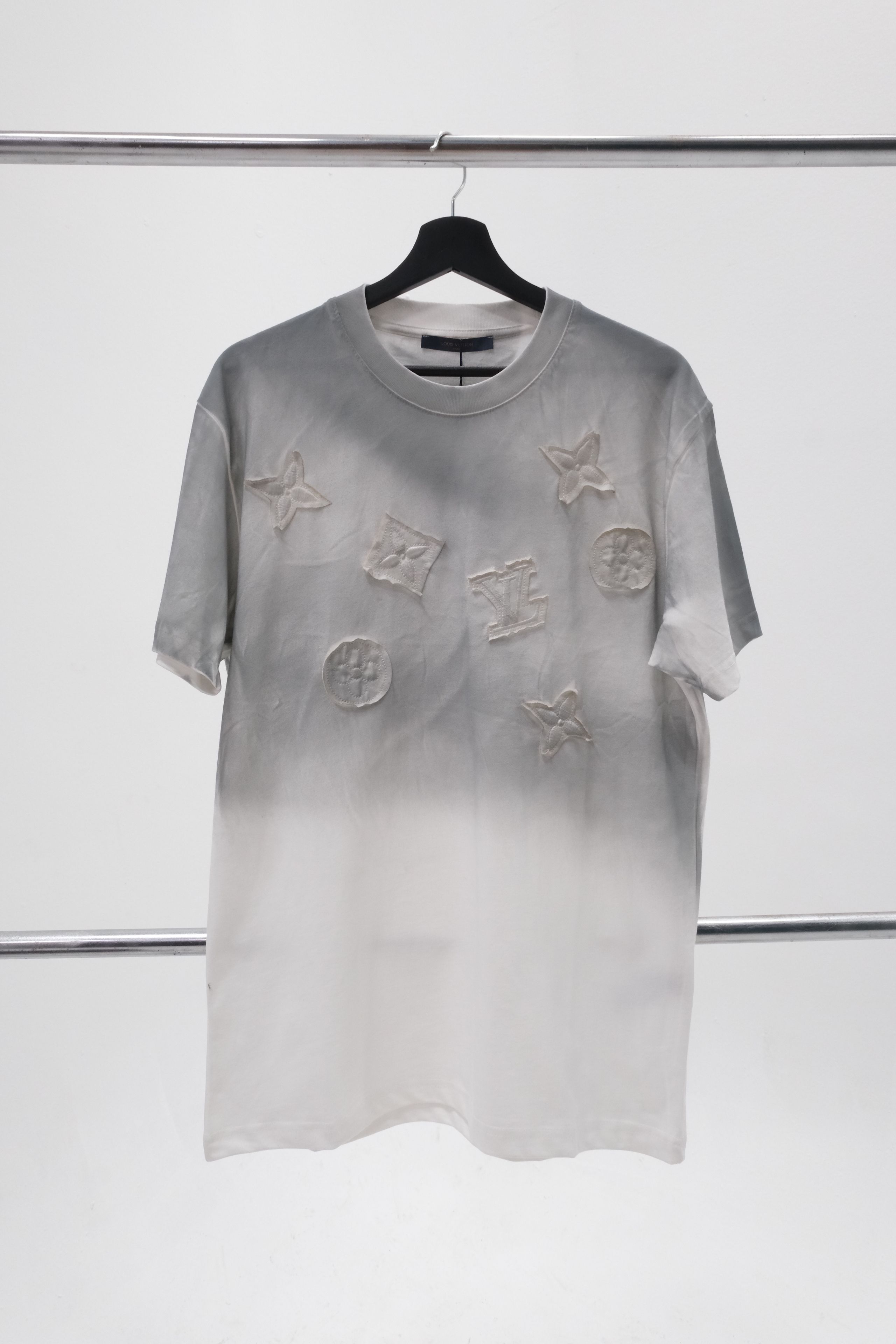 LOUIS VUITTON PREMIUM T-SHIRT