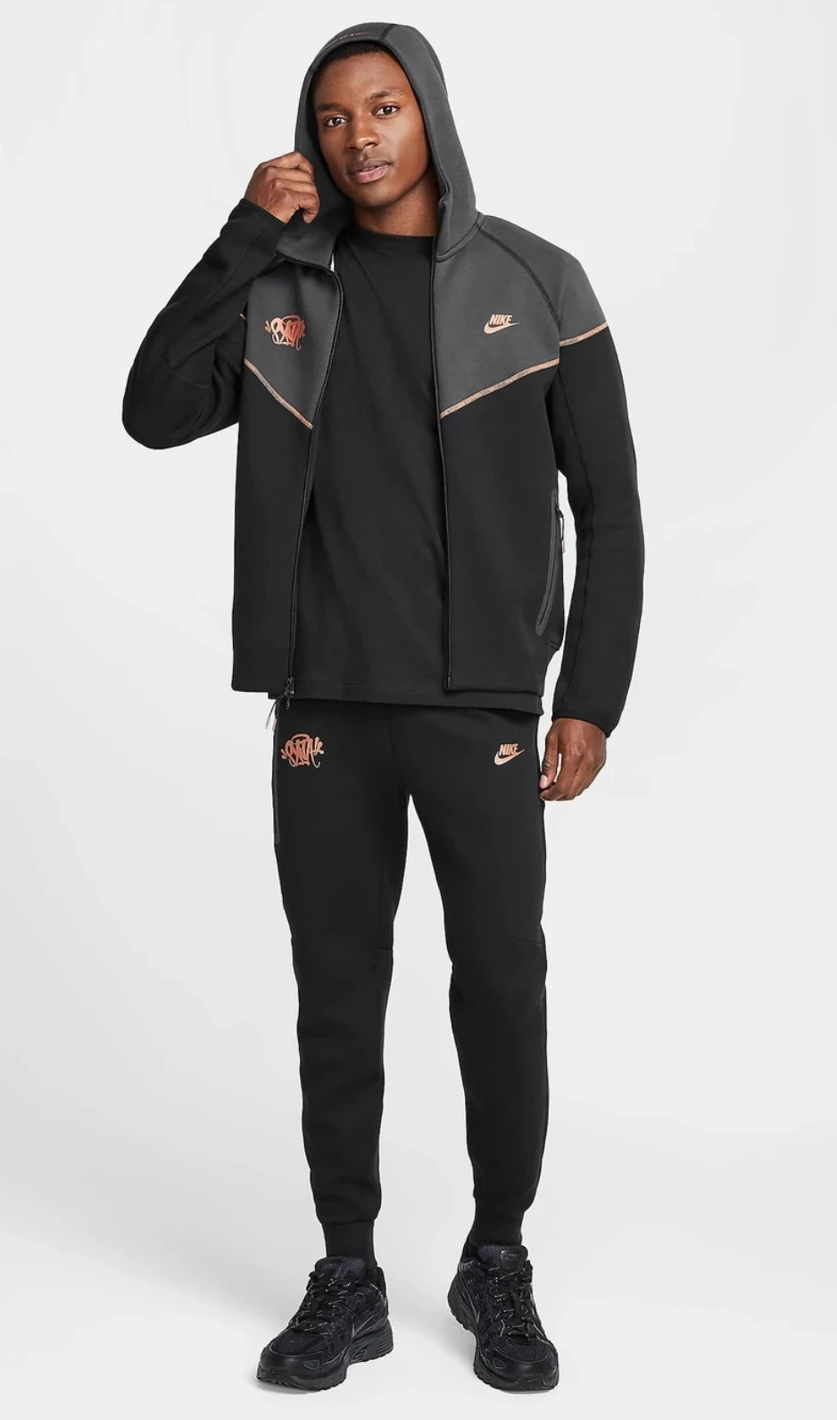 NIKE TECH FLEECE 2024