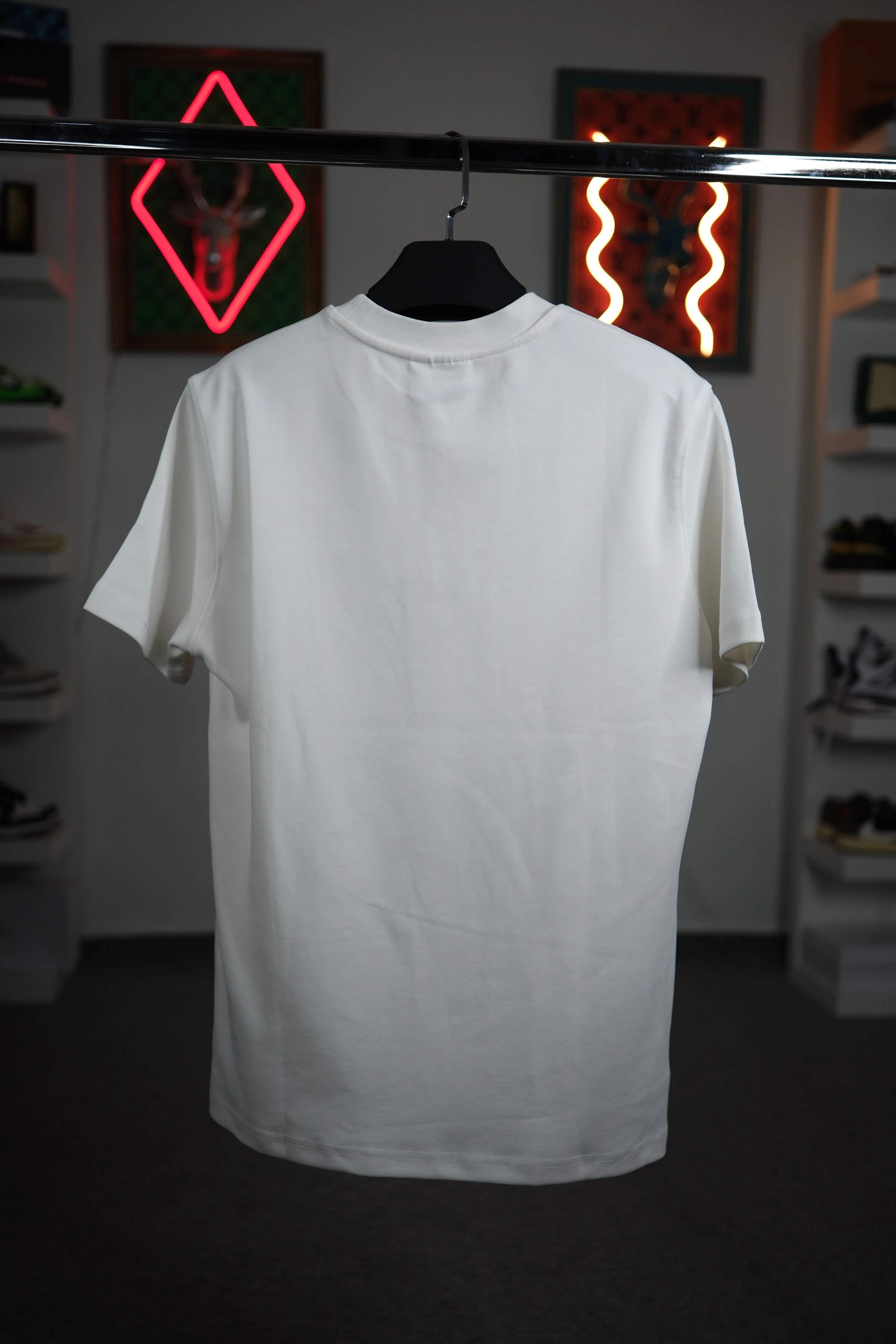 ESSENTIALS T-SHIRT