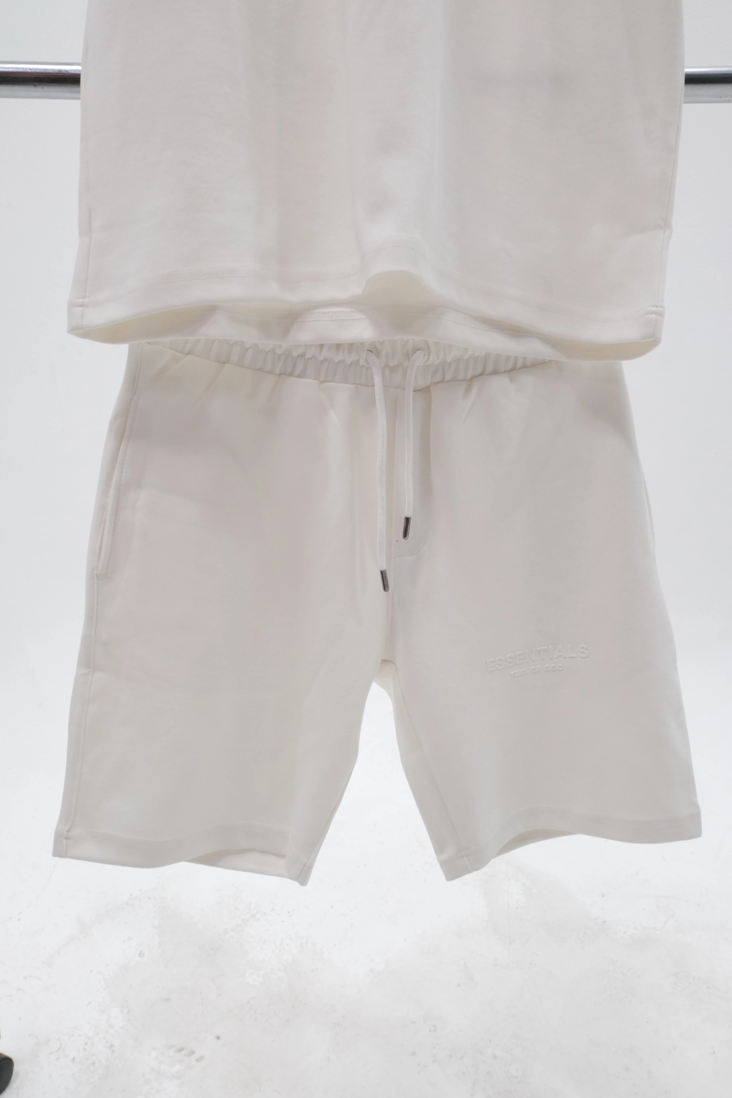 ESSENTIALS PREMIUM TAKIM