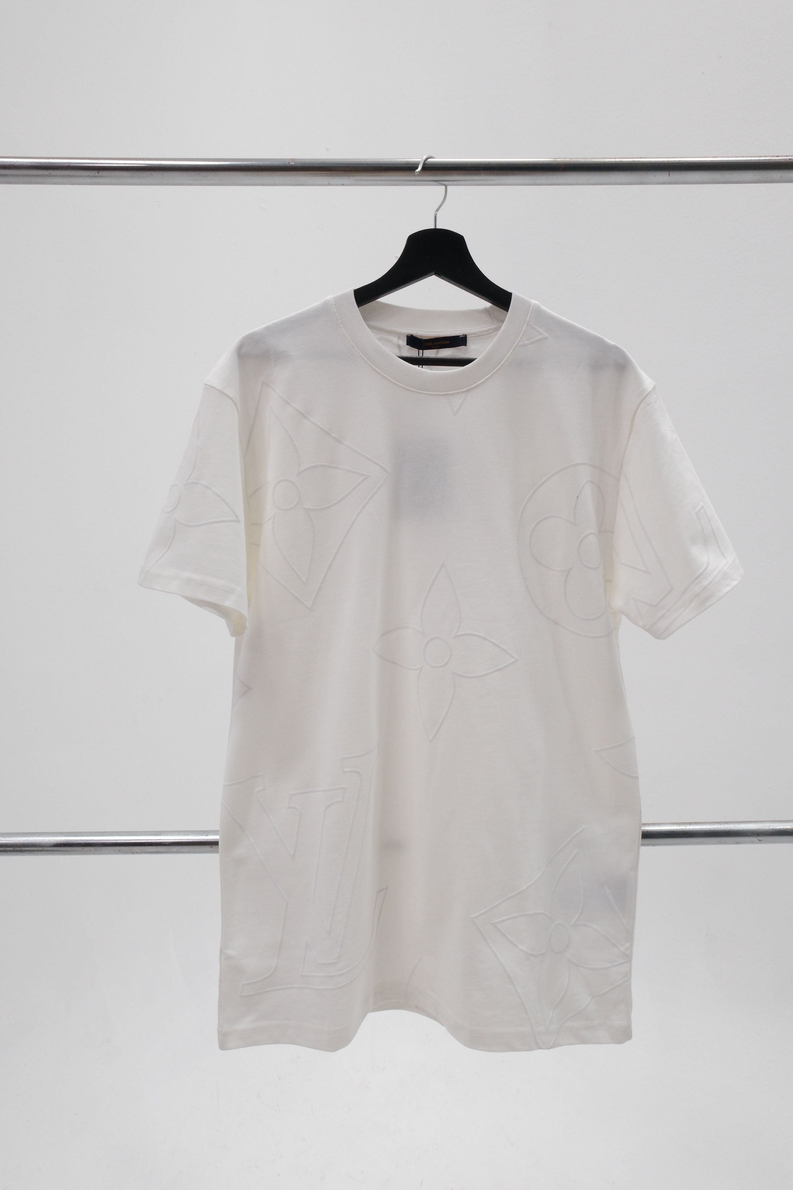 LOUIS VUITTON PREMIUM T-SHIRT