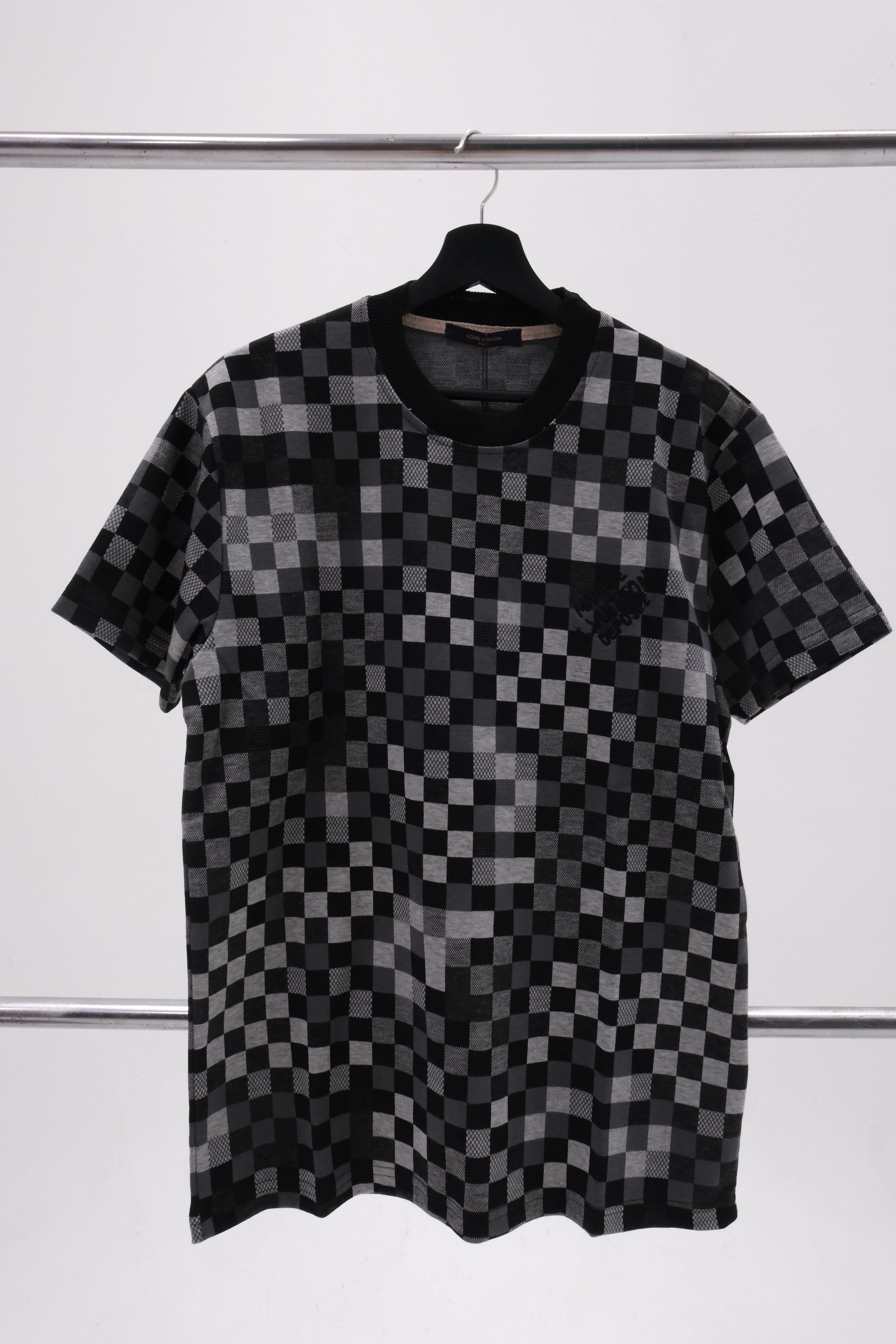 LOUIS VUITTON PREMIUM T-SHIRT